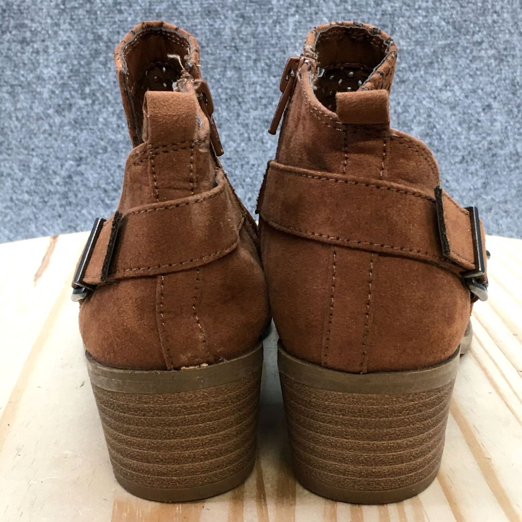 Vintage VINTAGE? No. Size US 7 / IT 37 - 7 Thumbnail