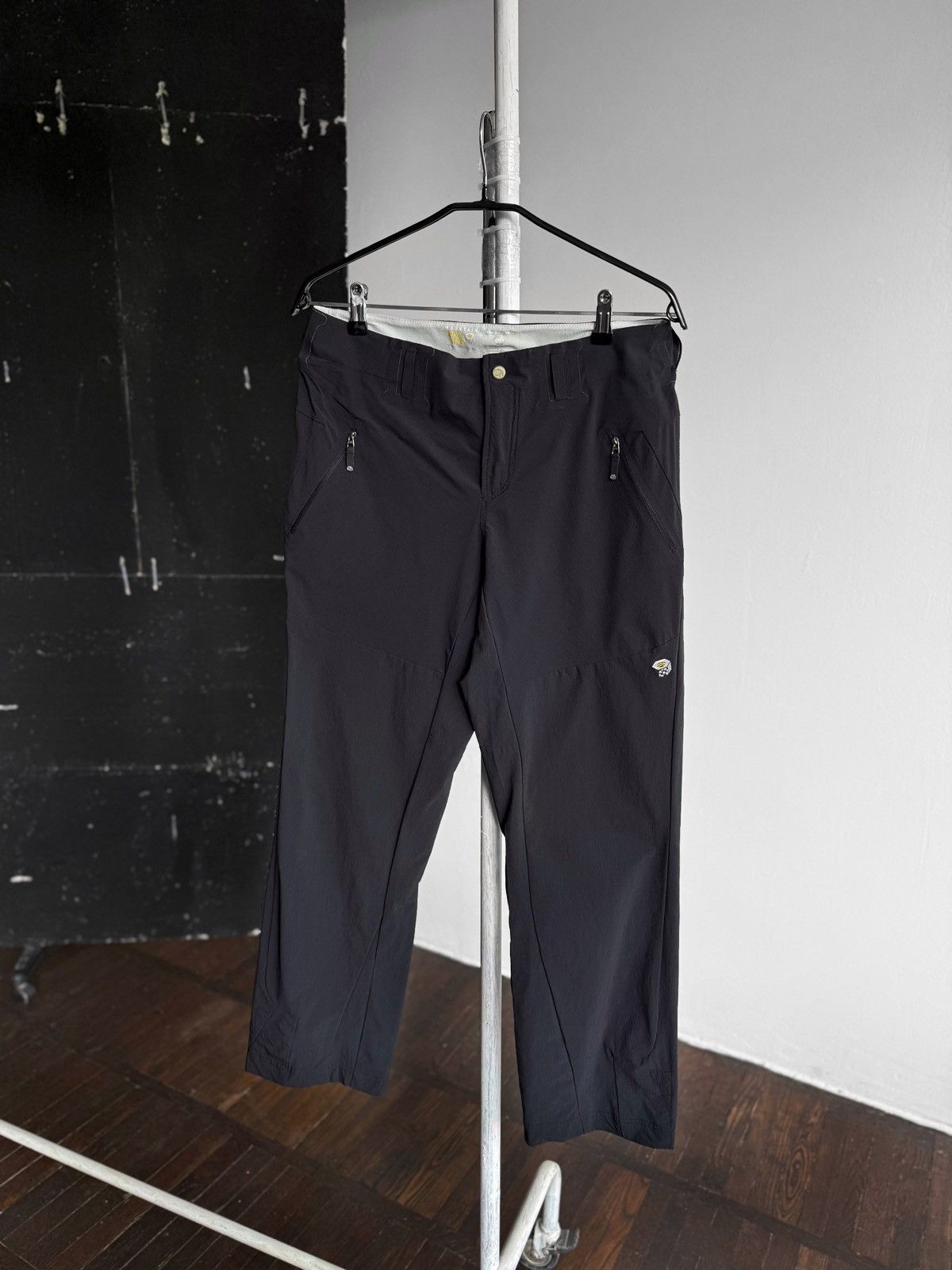 Mountain Hardwear Mountain Hardwear Womens Nylon Trekking Outdoor Trail Pants Size 34" / US 12 / IT 48 - 1 Thumbnail