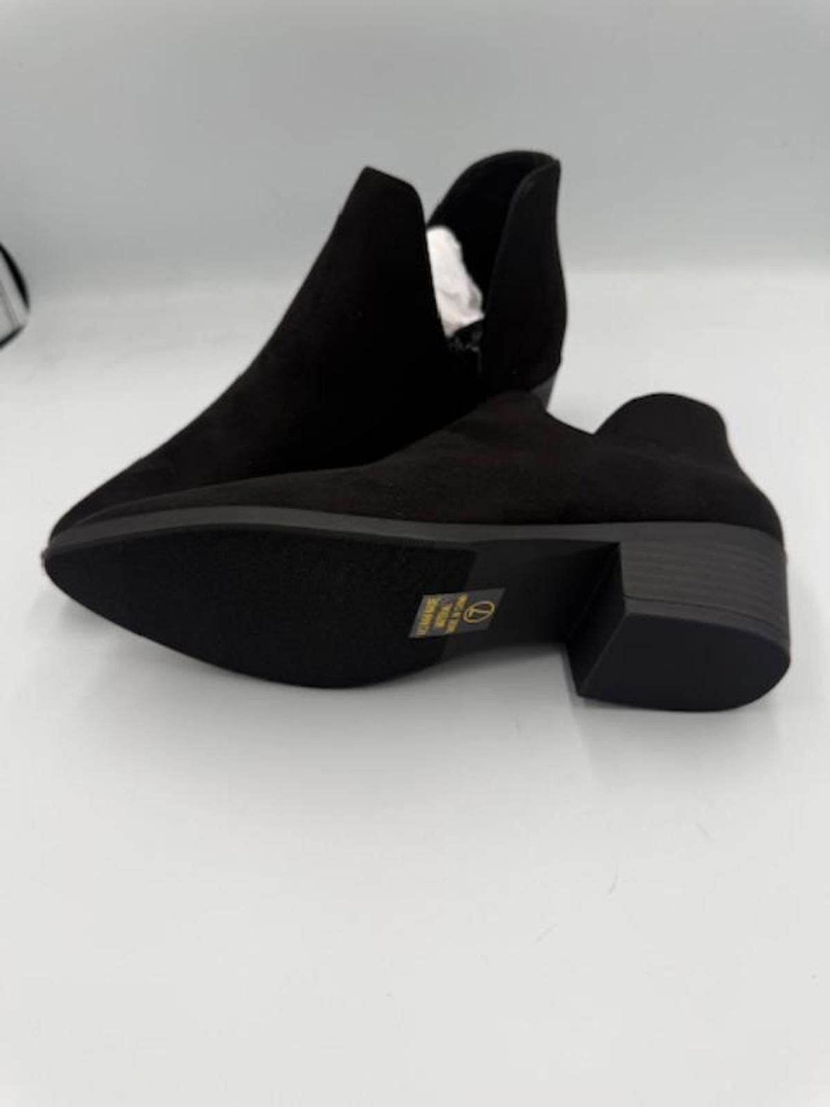 Other J.Adams 'Levi' Black Suede Ankle Bootie Size 7 Size US 7 / IT 37 - 7 Thumbnail