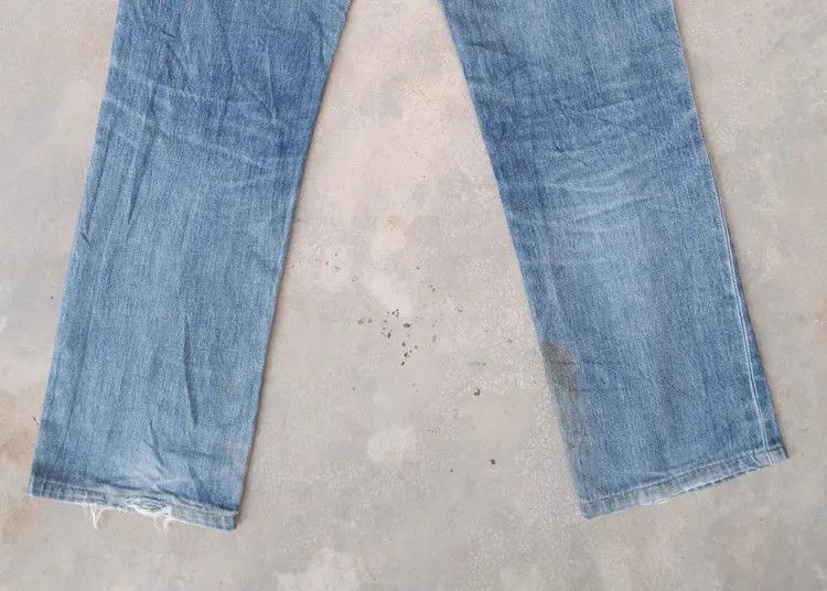 Levi's Vintage Levi's Jeans 502 Faded Blue Distressed Denim 28x30 Size US 28 / EU 44 - 4 Thumbnail