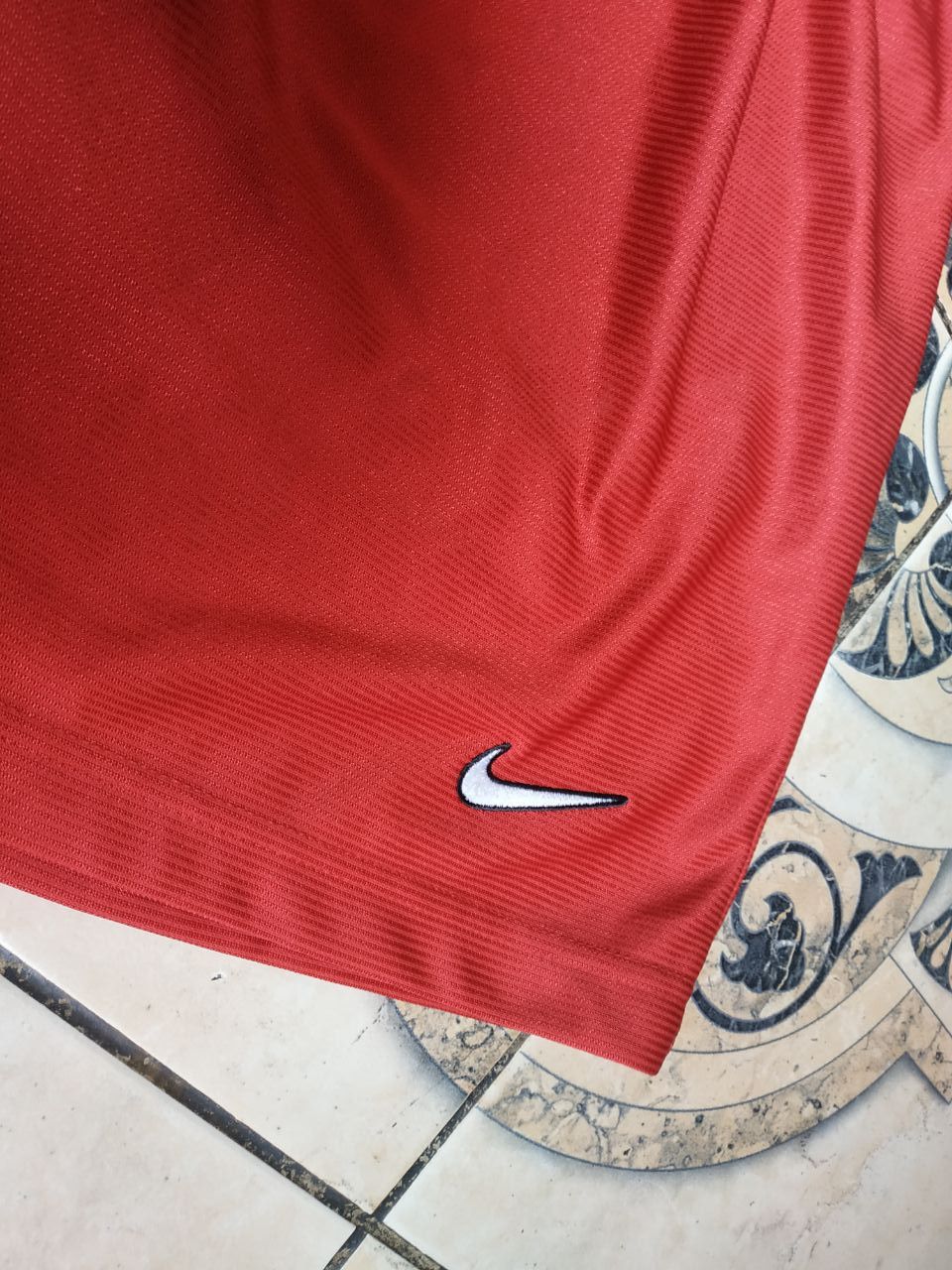 Nike Vintage Nike Team Shorts 90s Red Embroidered Swoosh Baggy L Size US 32 / EU 48 - 6 Thumbnail