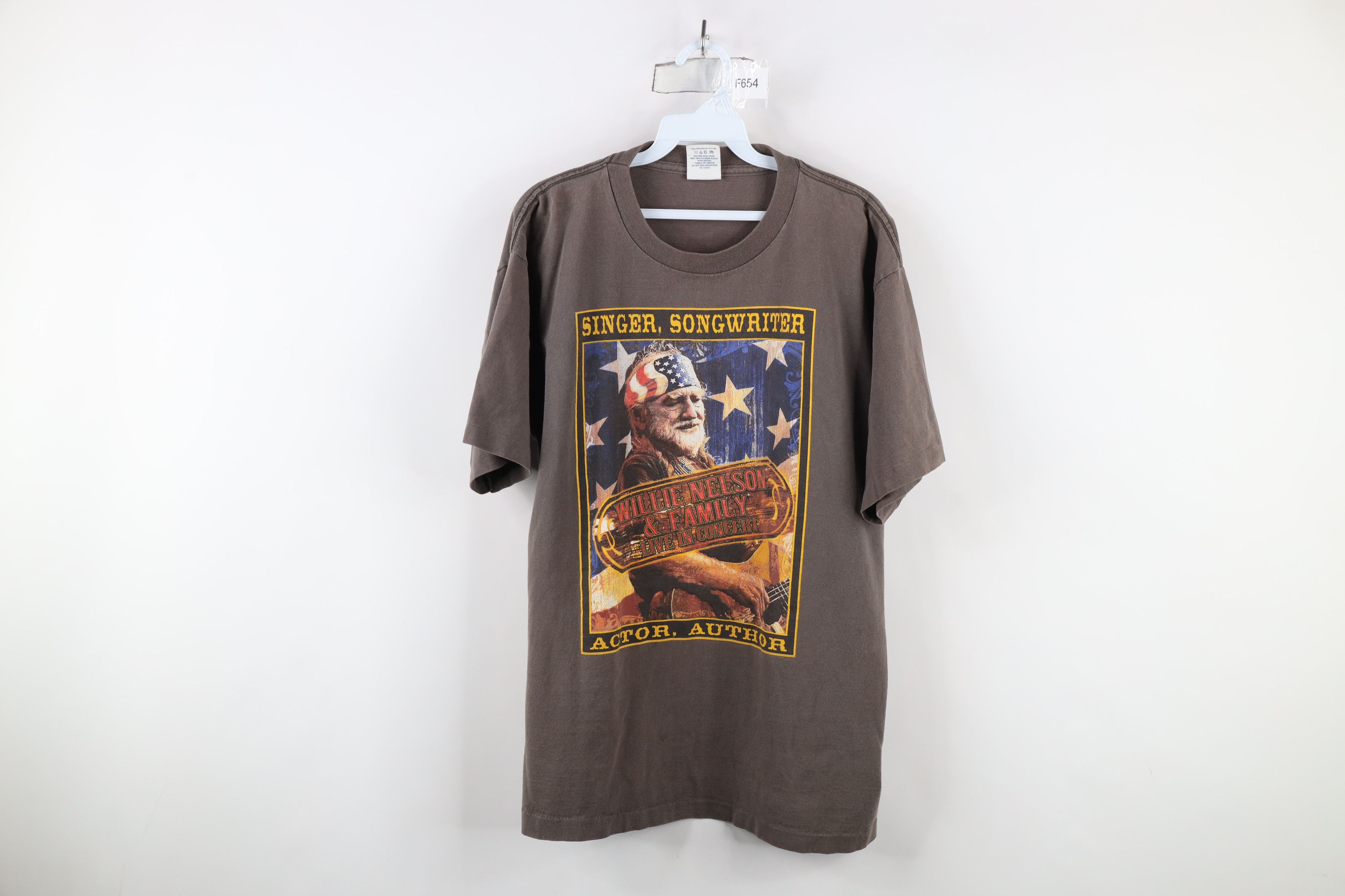 Vintage Vintage Y2K 2009 and Family Live In Concert T-Shirt USA Size US L / EU 52-54 / 3 - 1 Thumbnail