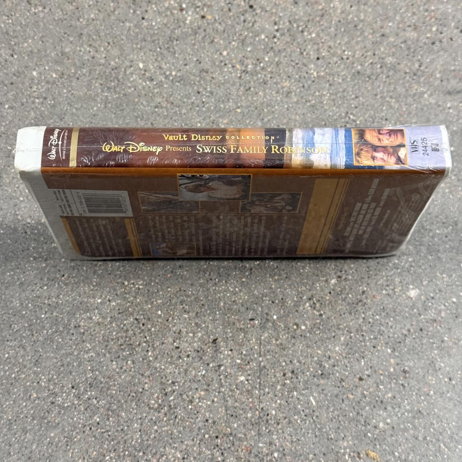 Disney SEALED DS Walt Disney Swiss Family Robinson VHS Vault Size ONE SIZE - 7 Thumbnail