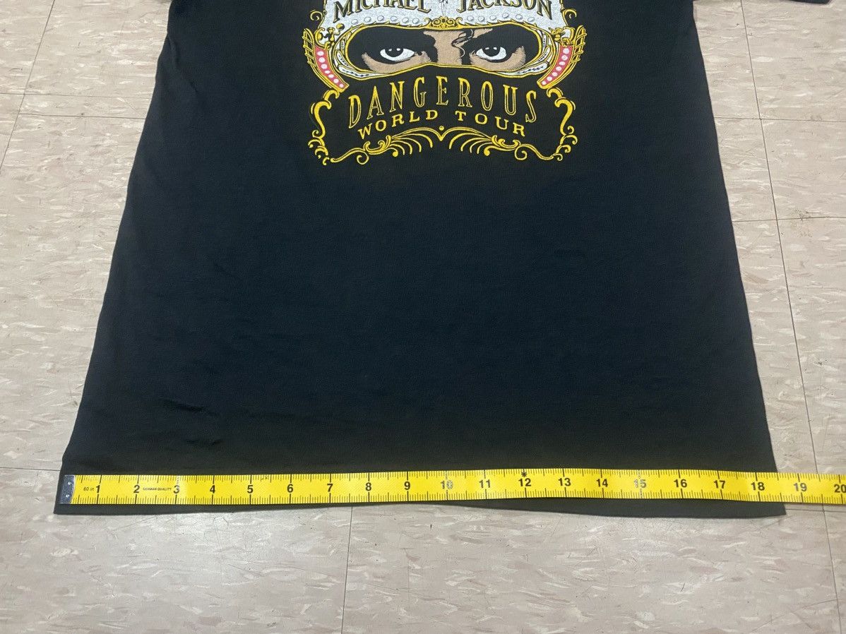 Michael Jackson × Vintage Vintage michael jackson dangerous world tour Size US M / EU 48-50 / 2 - 9 Thumbnail