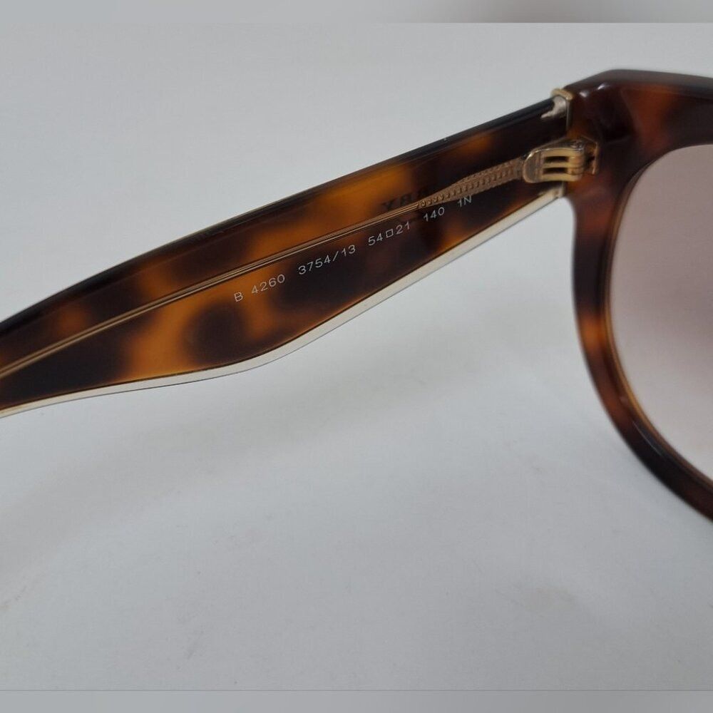 Burberry NWT Burberry Sunglasses Dark Havana Brown Gradient Round B4 Size ONE SIZE - 3 Thumbnail