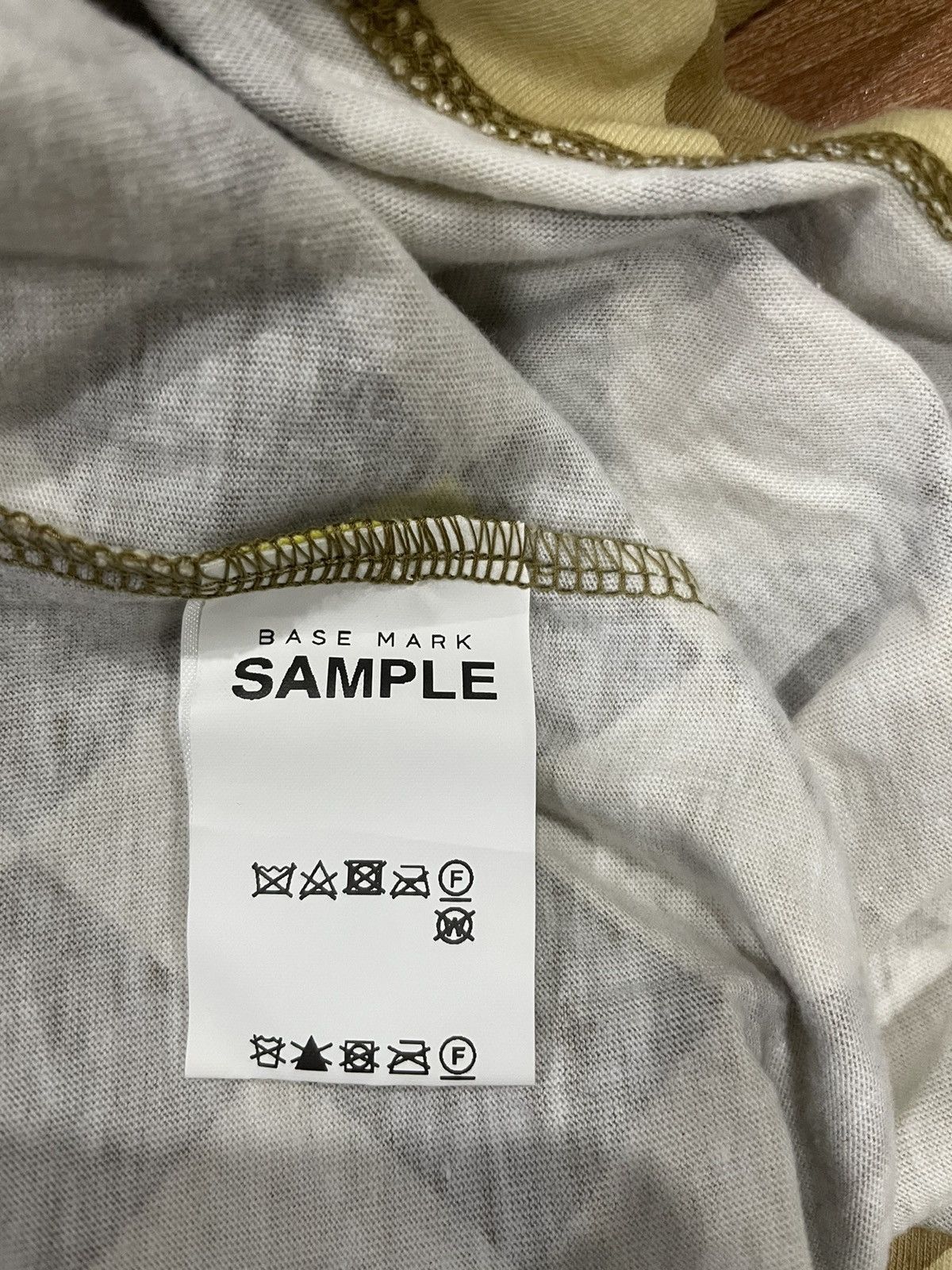 Japanese Brand Base Mark Asymmetry Long Sleeves Tshirt Size ONE SIZE - 3 Thumbnail