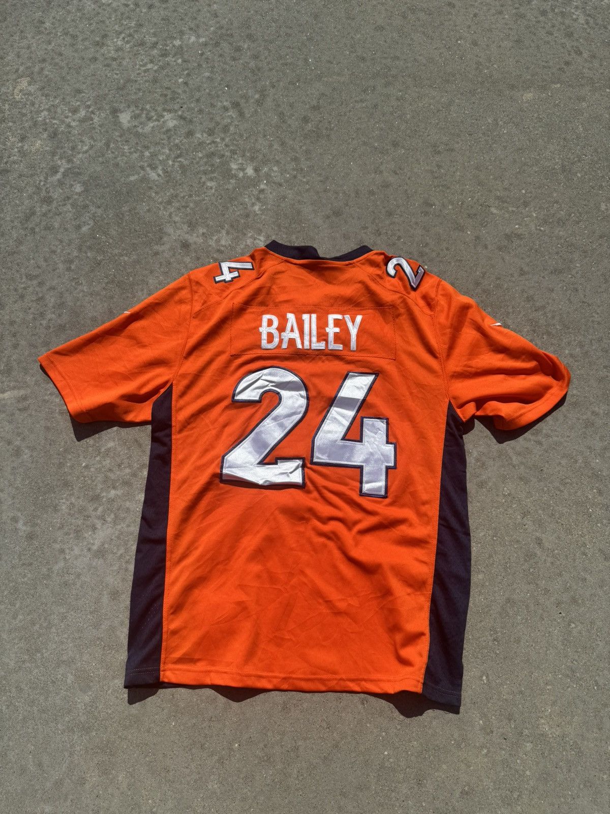 Nike Nike champ Bailey, Denver Broncos size, medium Size US M / EU 48-50 / 2 - 1 Thumbnail