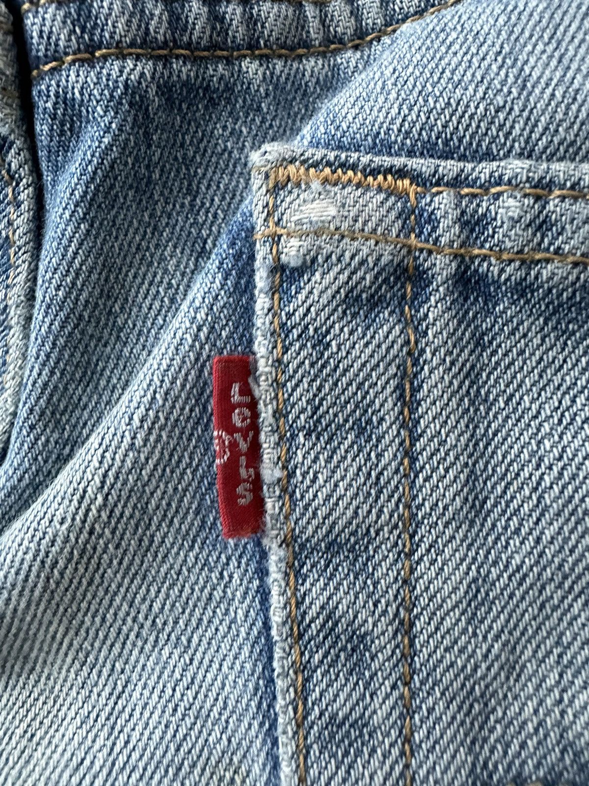 Levi's Vintage Levis 501 Blue Washed Faded Denim 32x32 D467 Size US 32 / EU 48 - 8 Thumbnail