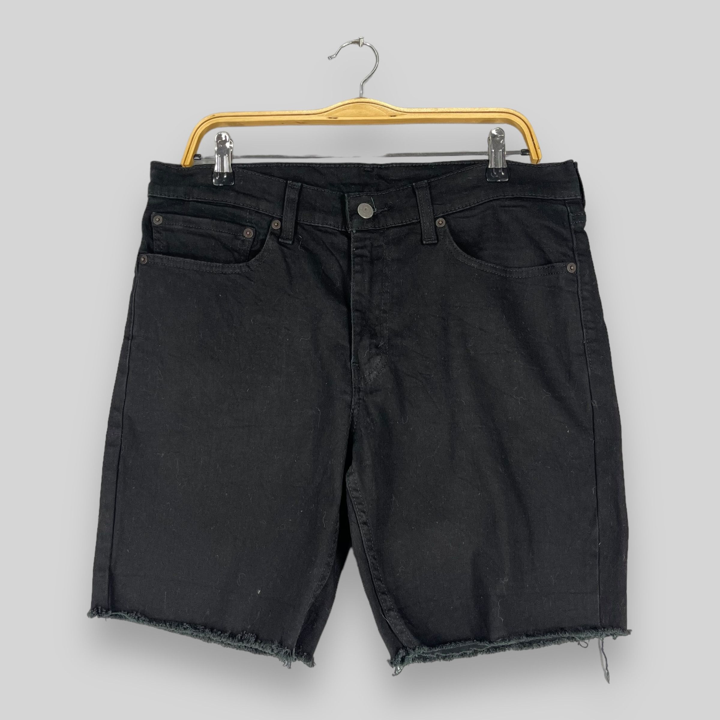 Levi's × Vintage Size 34 Vintage Levis 511 Slim Fit Frayed Hem Shorts Jeans Size US 34 / EU 50 - 1 Thumbnail