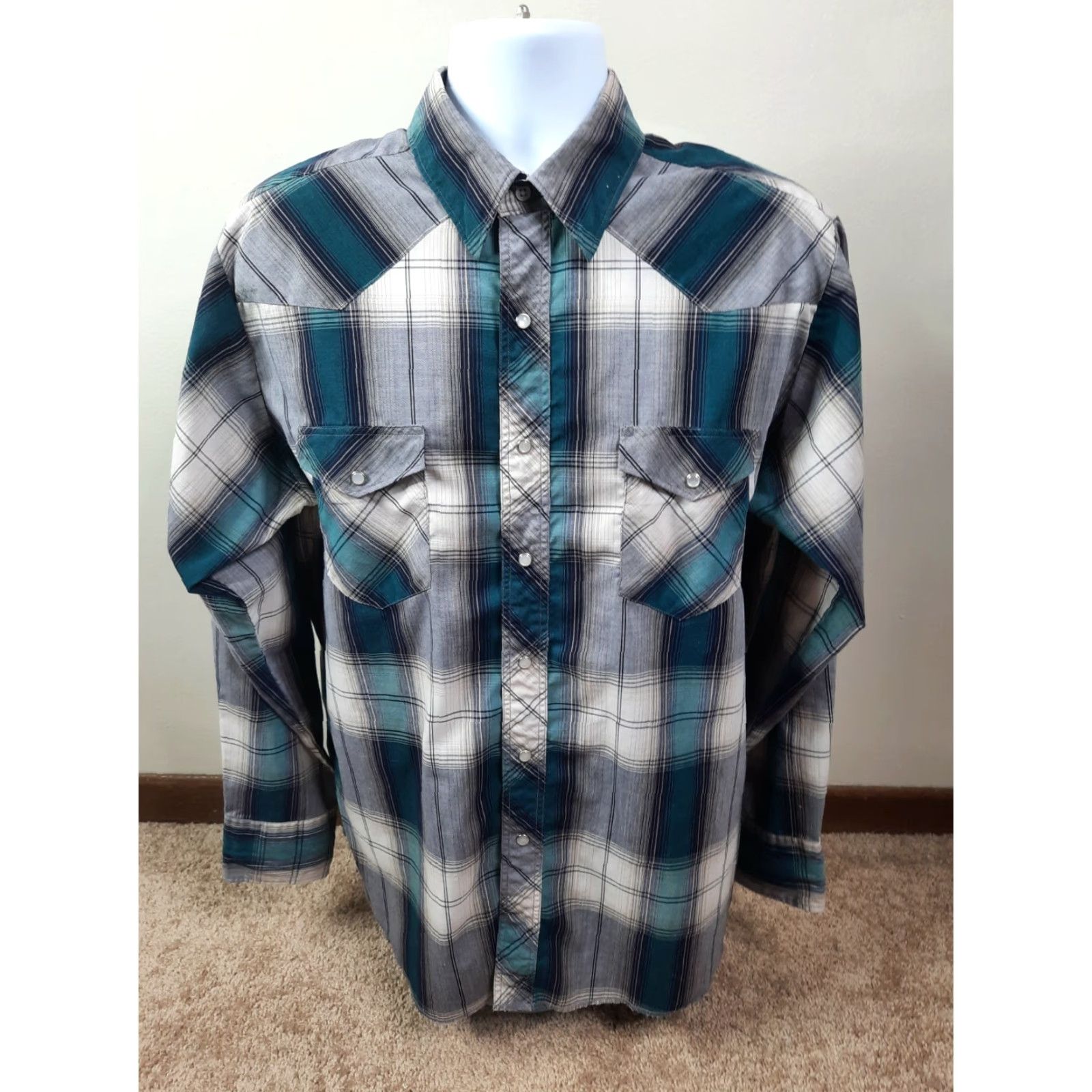 Wrangler VINTAGE Wrangler Western green plaid long sleeve pearl snap button shirt Large Mens Shirt Size US L / EU 52-54 / 3 - 3 Thumbnail