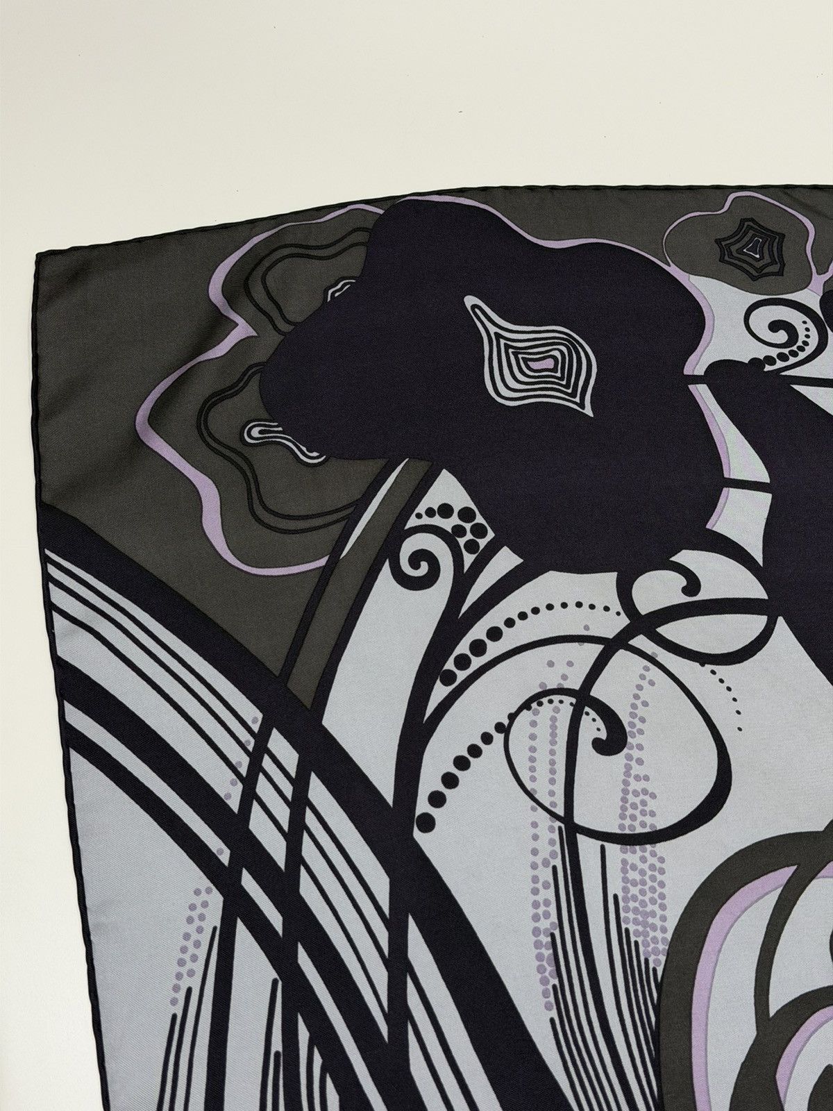 Gucci GUCCI Tom Ford 2001 Floral Silk Bandana Scarf Demna Runway Size ONE SIZE - 10 Thumbnail