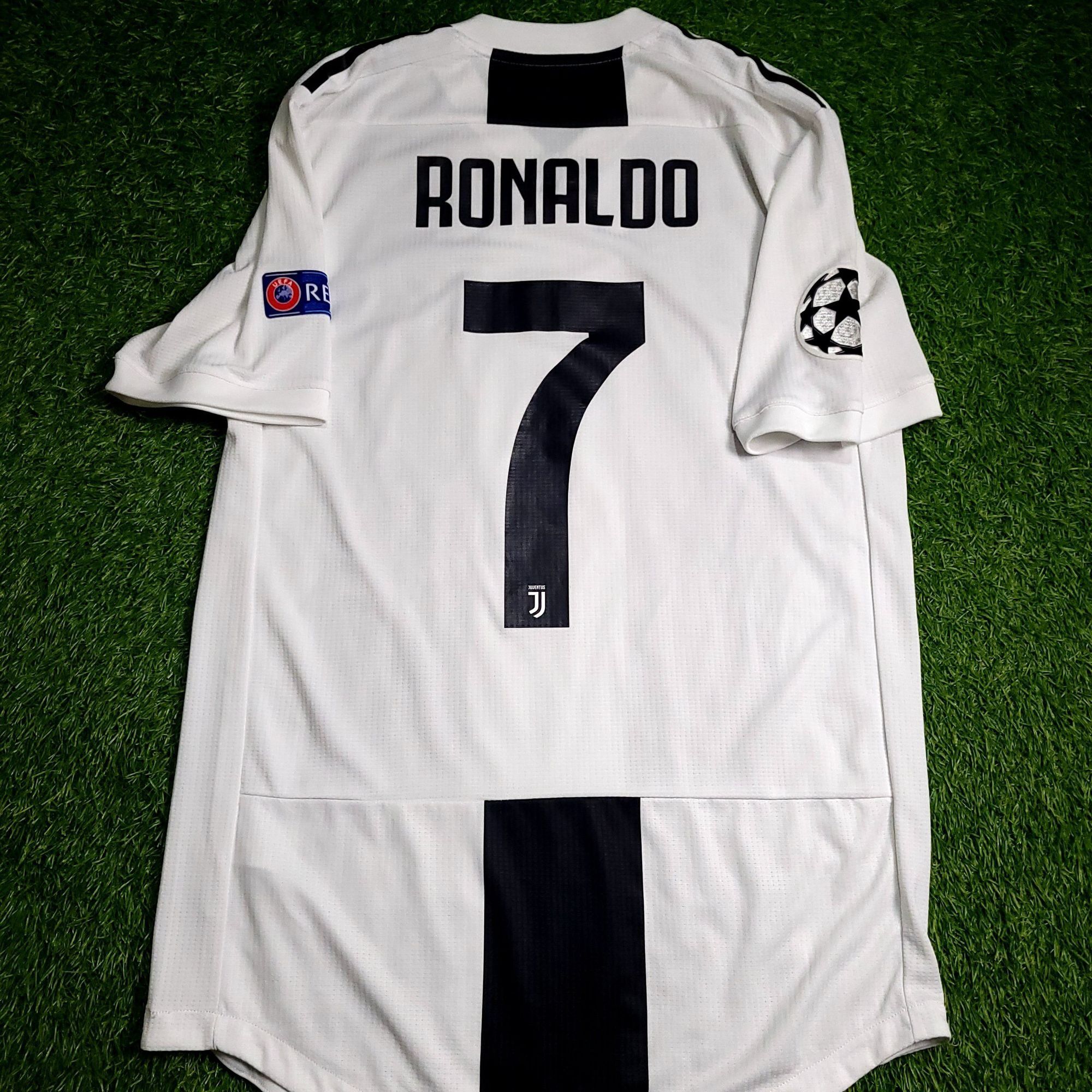 Adidas Ronaldo Juventus 2018 2019 DEBUT PLAYER ISSUE Soccer Jersey Size US M / EU 48-50 / 2 - 1 Thumbnail