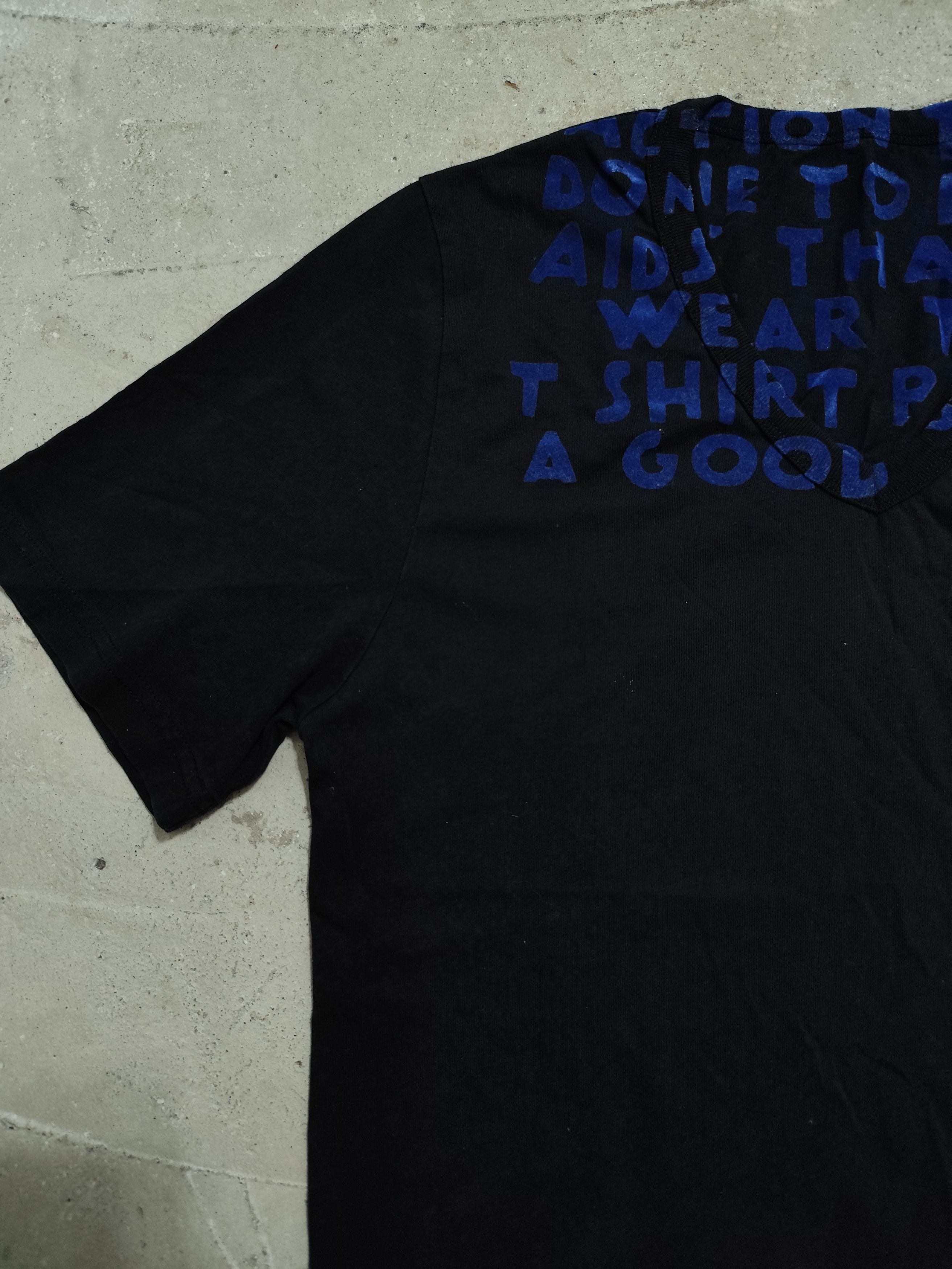 Maison Margiela Maison margiela Aids Awareness Tshirt Size US S / EU 44-46 / 1 - 3 Thumbnail