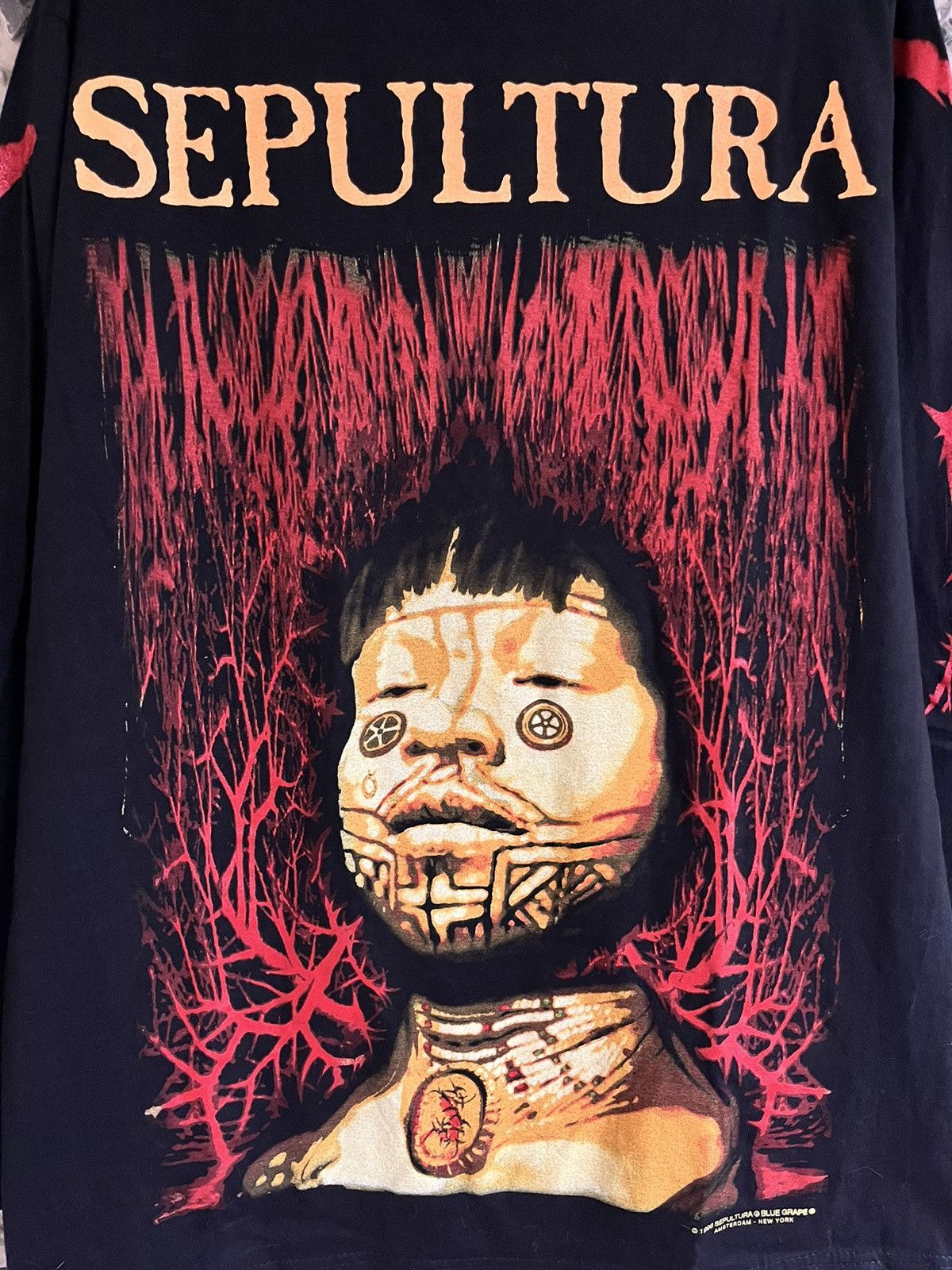 Band Tees × Vintage Vintage 1996 Sepultura Roots Blue Grape Tee Shirt 90’s Size US L / EU 52-54 / 3 - 3 Thumbnail