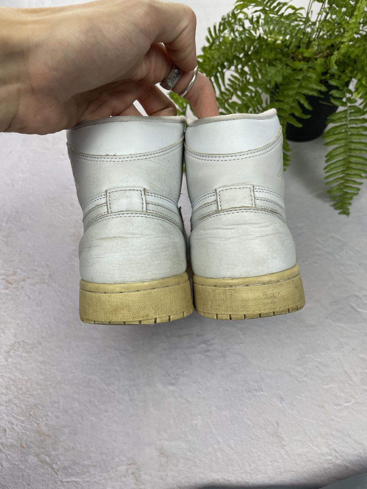 Jordan Brand × Nike Nike Air Jordan 1 Retro High Pure Platinum Sneakers Size US 9.5 / EU 42-43 - 6 Thumbnail