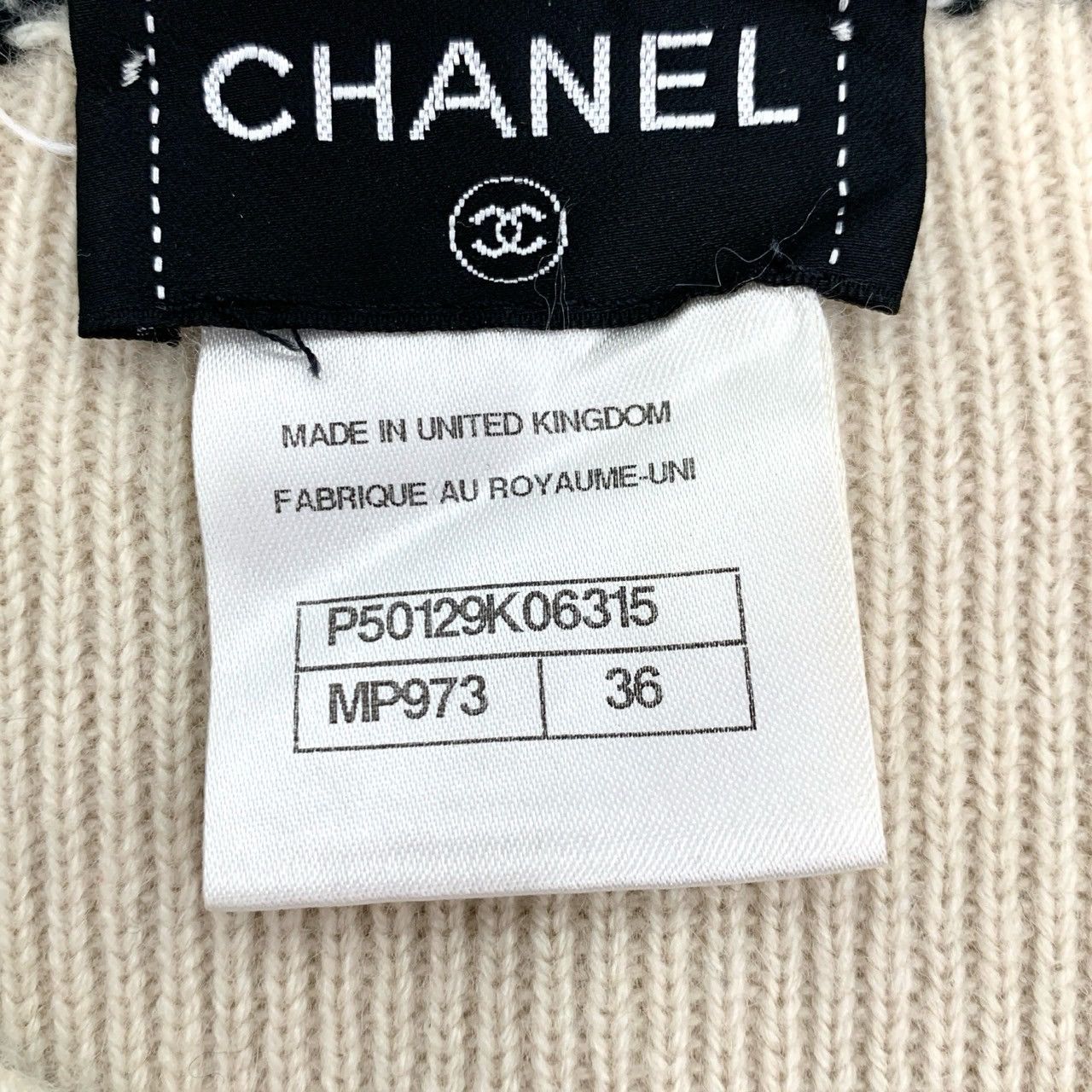 Chanel Chanel Pattern Off-white Cashmere Knit Cardigan K26WX Size XS / US 0-2 / IT 36-38 - 5 Thumbnail
