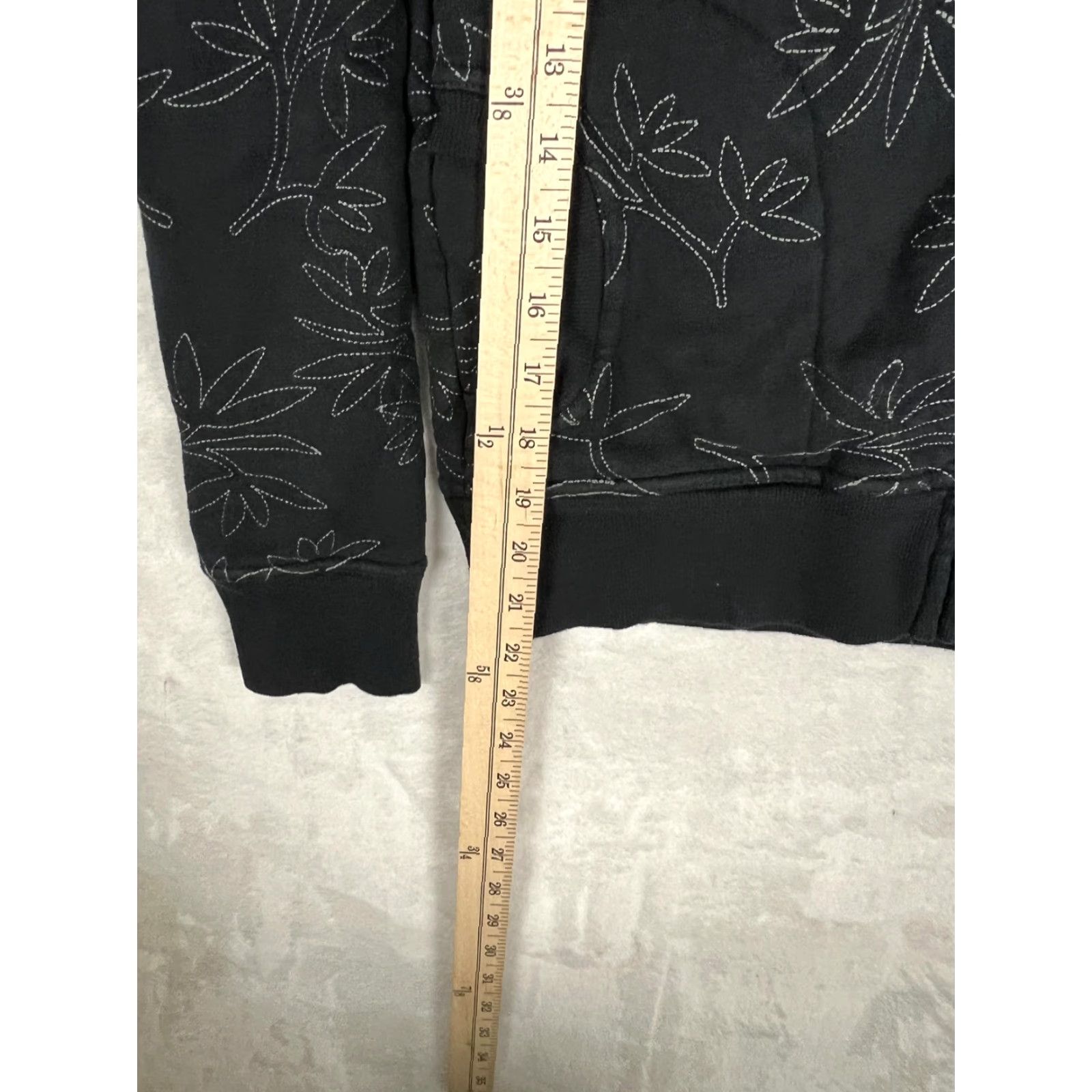 O'Neill VTG O'Neill Hoodie Sweatshirt Women's S Black Floral Full Zip Embroidered Y2K Size S / US 4 / IT 40 - 3 Thumbnail