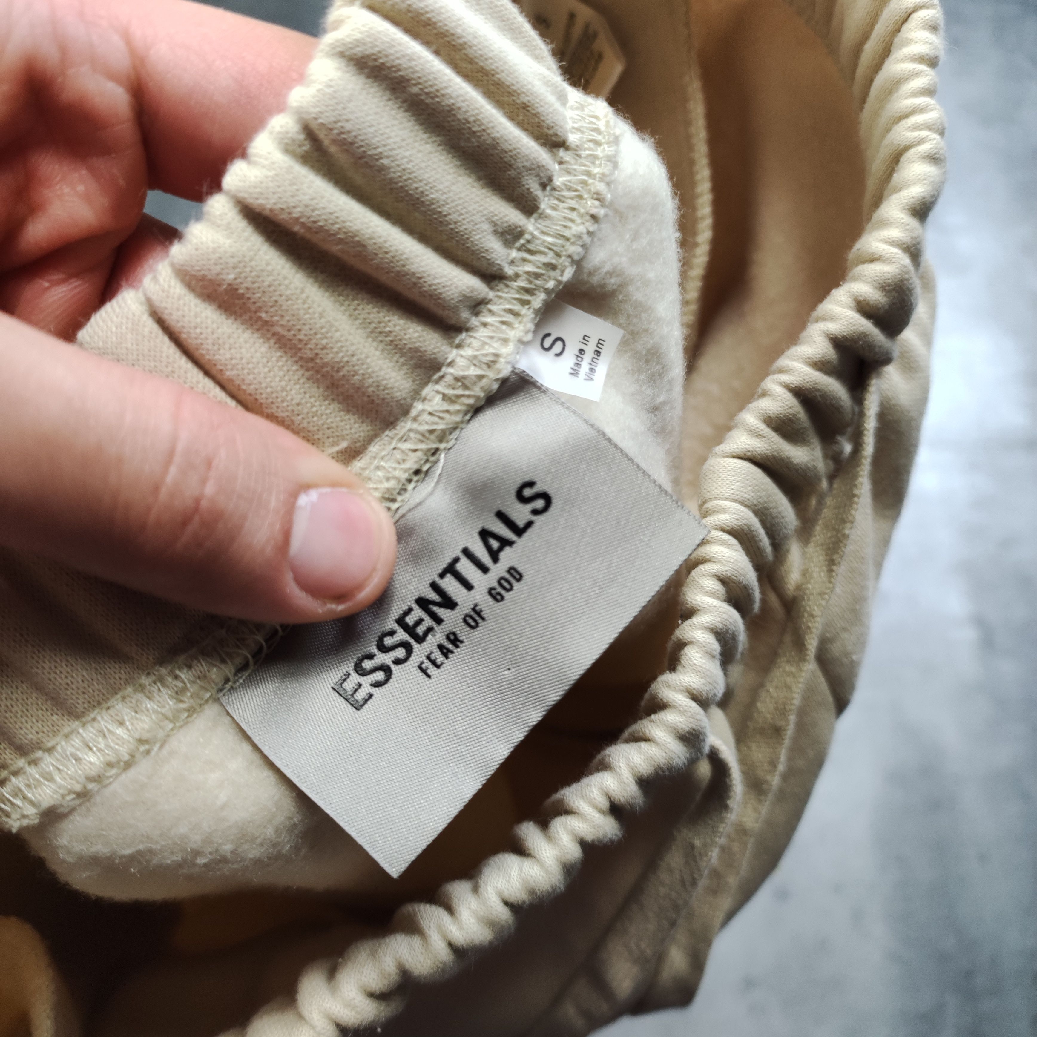 Essentials FOG Fear Of God Essentuals Beige Logo Sweapants Size US 30 / EU 46 - 7 Thumbnail