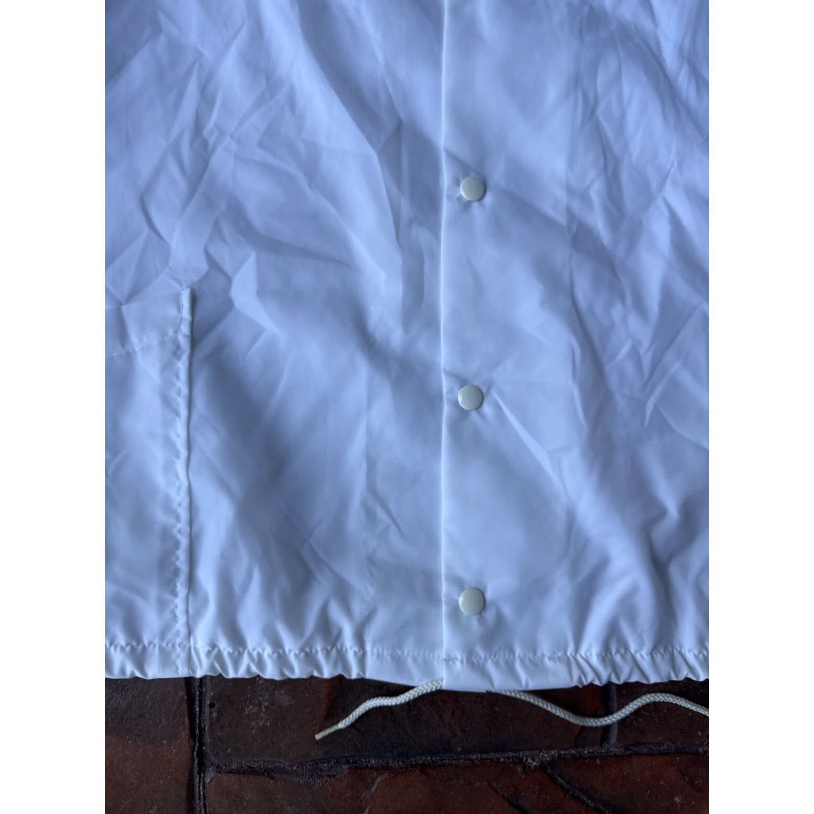 Vintage VINTAGE ILGWU Workers Union Employee Nylon Jacket XL White RARE - ILGWU - Jacket, Windbreaker, Unisex Adults, 80s, Logo, Button Closure Size US XL / EU 56 / 4 - 6 Thumbnail
