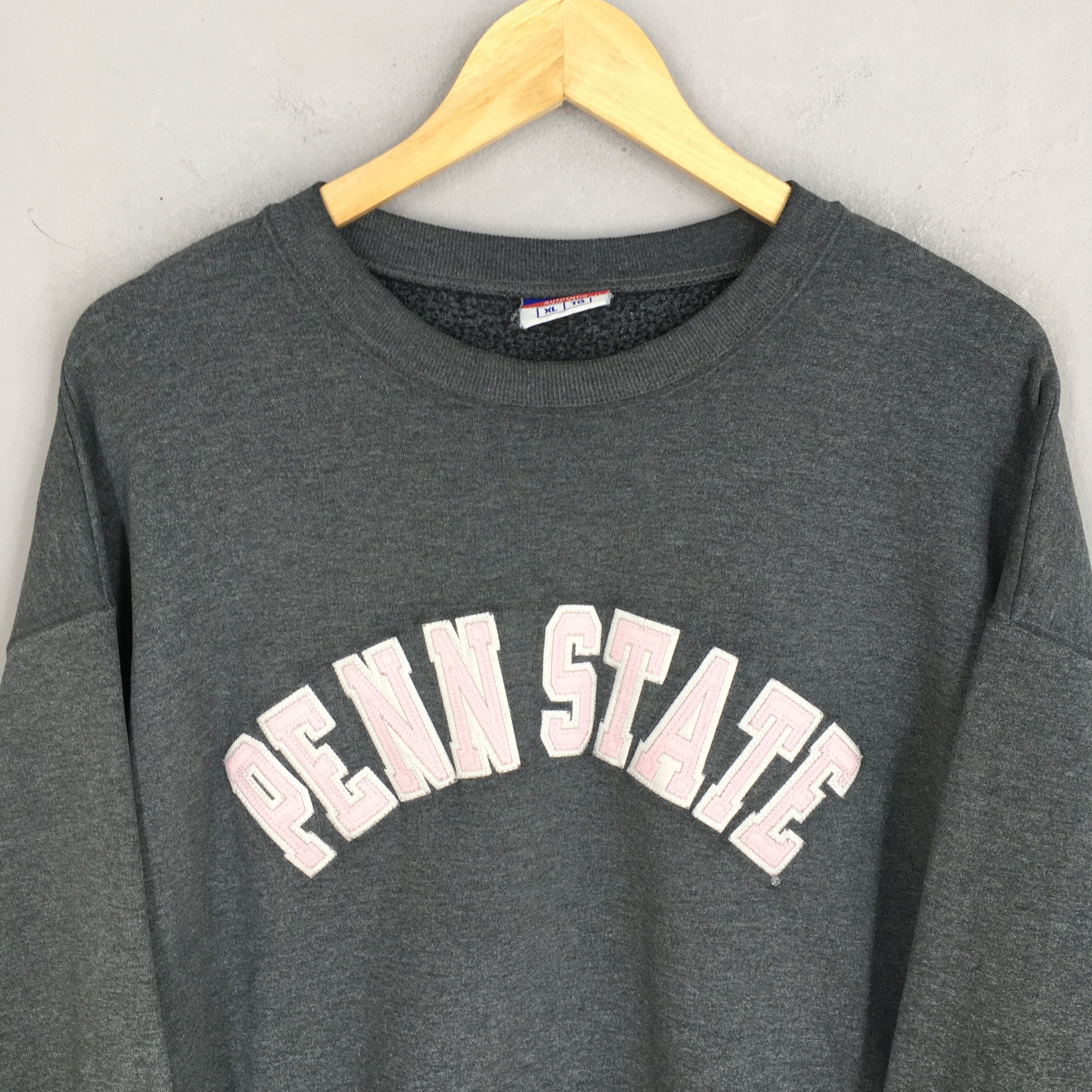 Champion Vintage 90s Pennsylvania State University Sweatshirt XLarge Size US XL / EU 56 / 4 - 2 Thumbnail