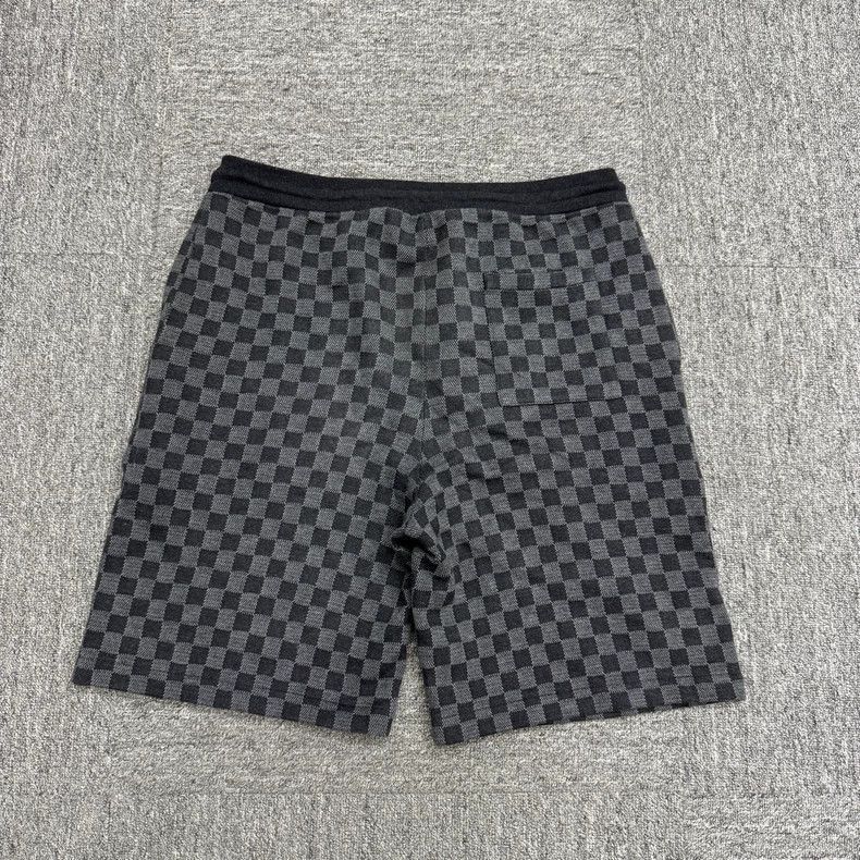 louis vuitton black gray checkered shorts-2508