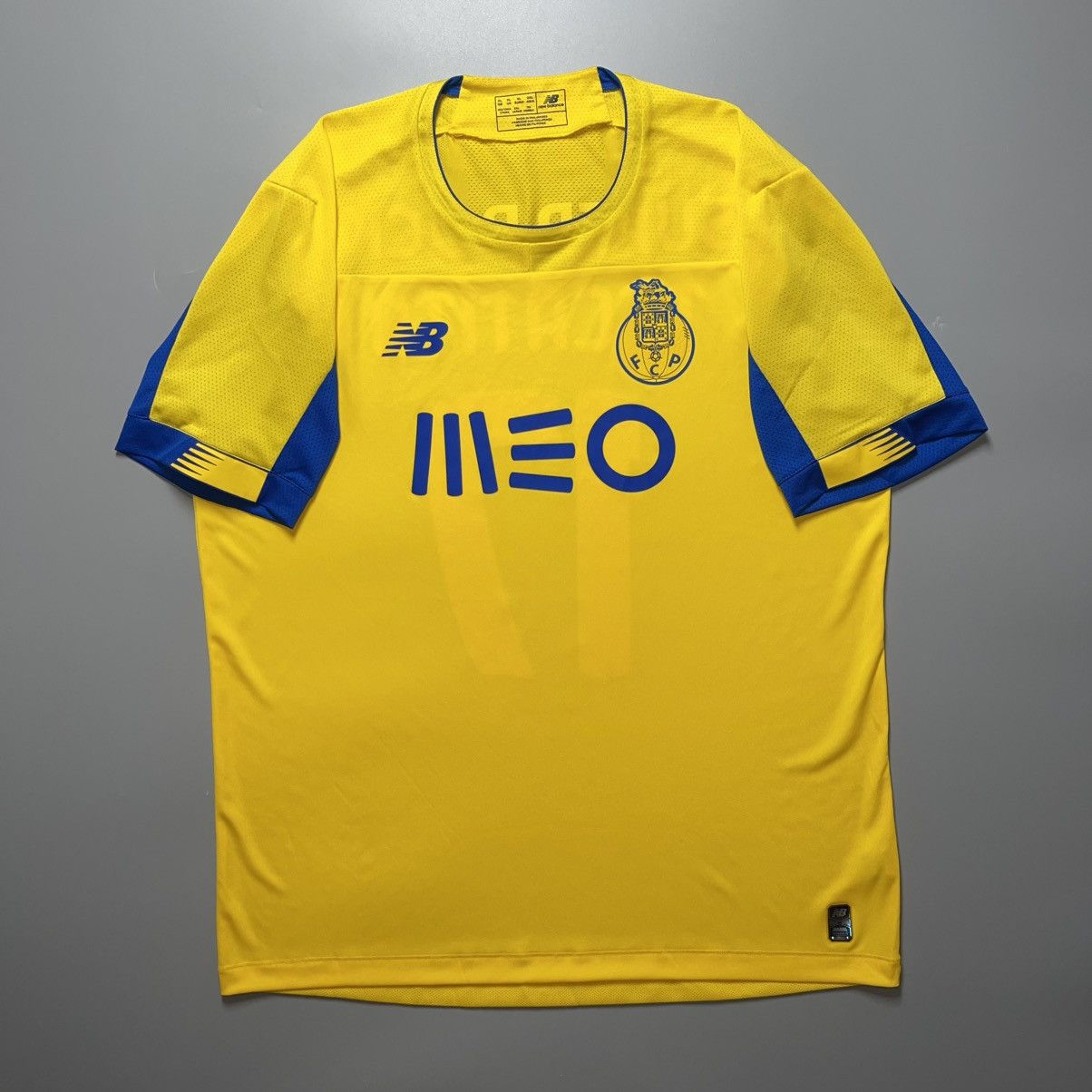 New Balance PORTO NEW BALANCE 2019/2020 FOOTBALL AWAY JERSEY #17 CORONA Size US XL / EU 56 / 4 - 2 Thumbnail