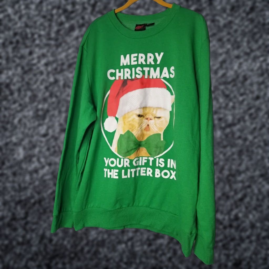 Mad Engine Mens XL Your Gift is in The Litter Box Santa Cat Christmas Sweatshirt Size US XL / EU 56 / 4 - 1 Thumbnail