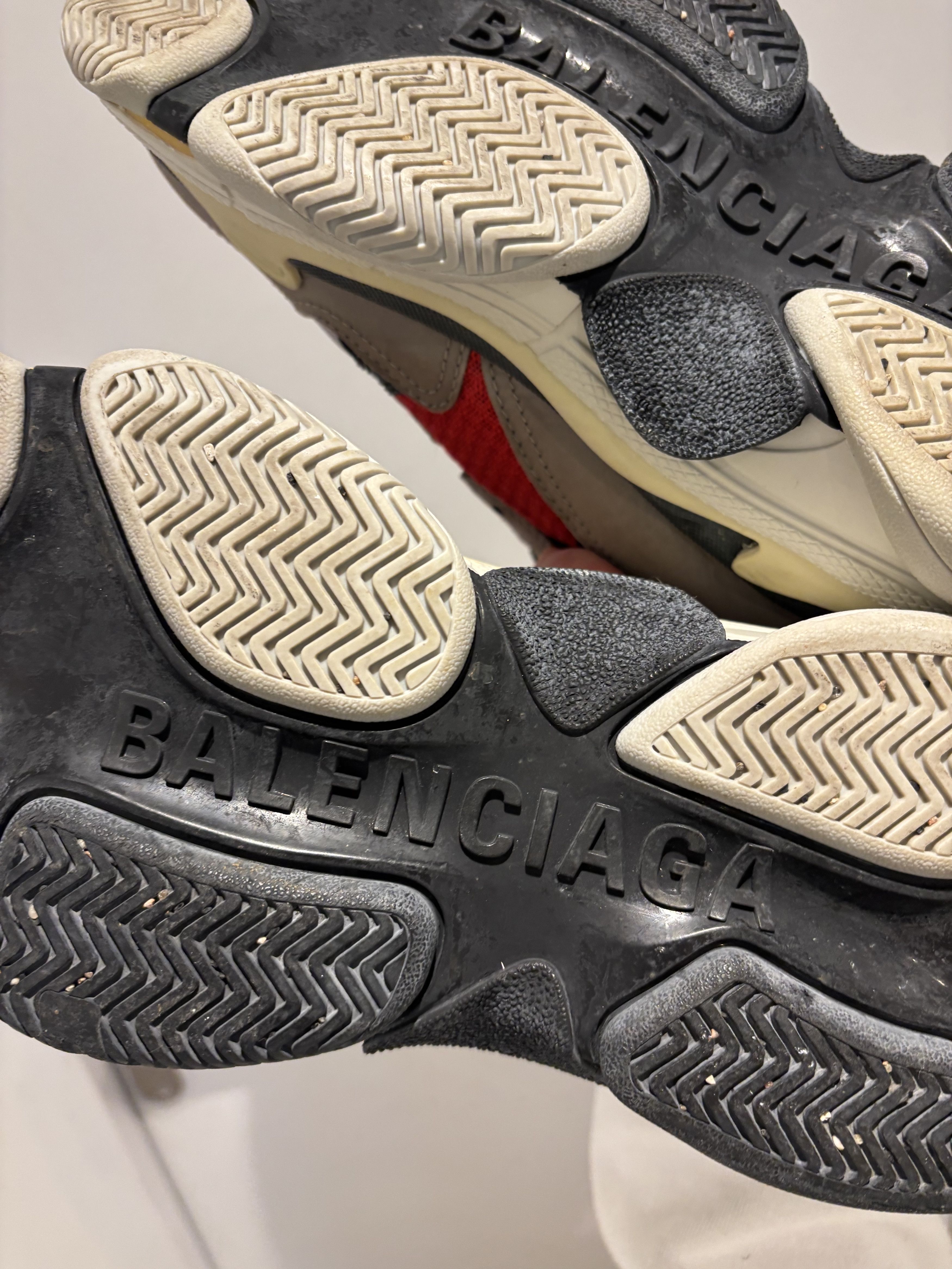Balenciaga Basket de luxe Balenciaga Triple S en tbe Size US 6 / EU 39 - 19 Thumbnail