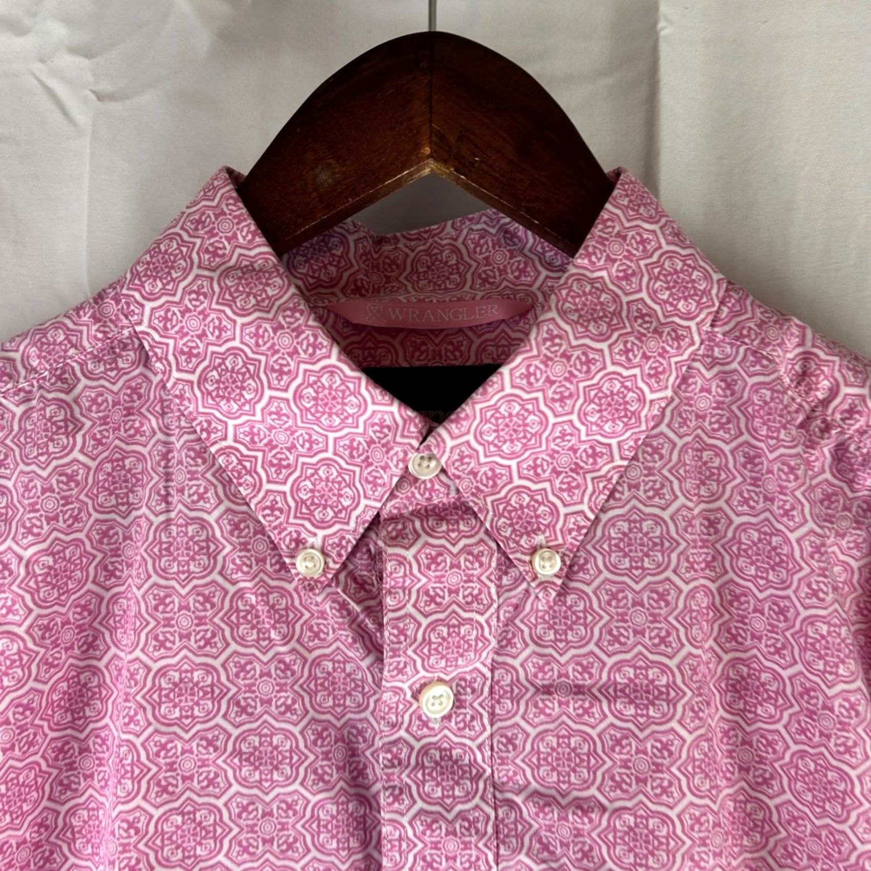 Wrangler VINTAGE Wrangler Geometric Pink Button-Down Shirt XL Mens Breast Cancer Awareness Size US XL / EU 56 / 4 - 3 Thumbnail