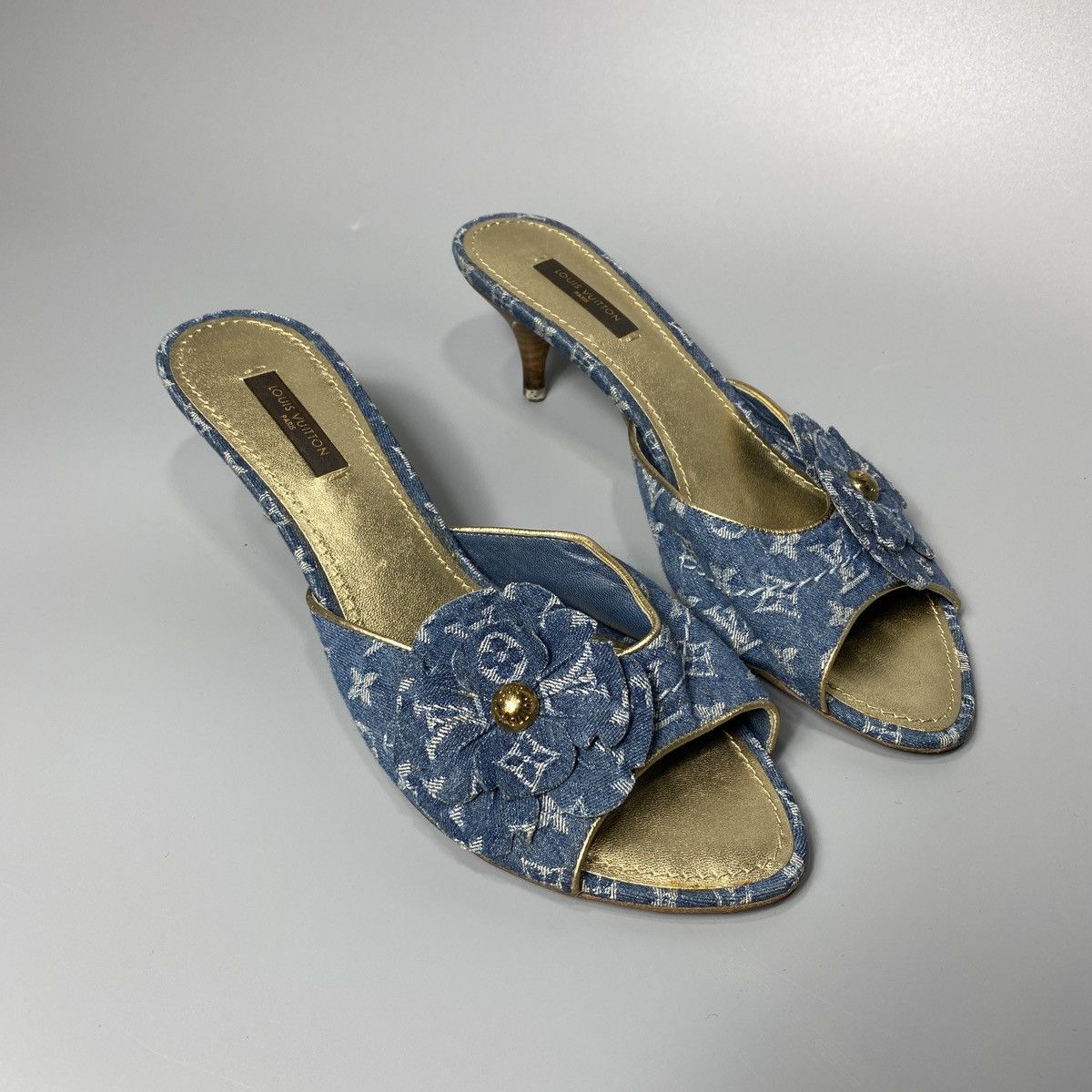 Louis Vuitton Blue Denim Flower Heels Size US 8 / IT 38 - 1 Thumbnail