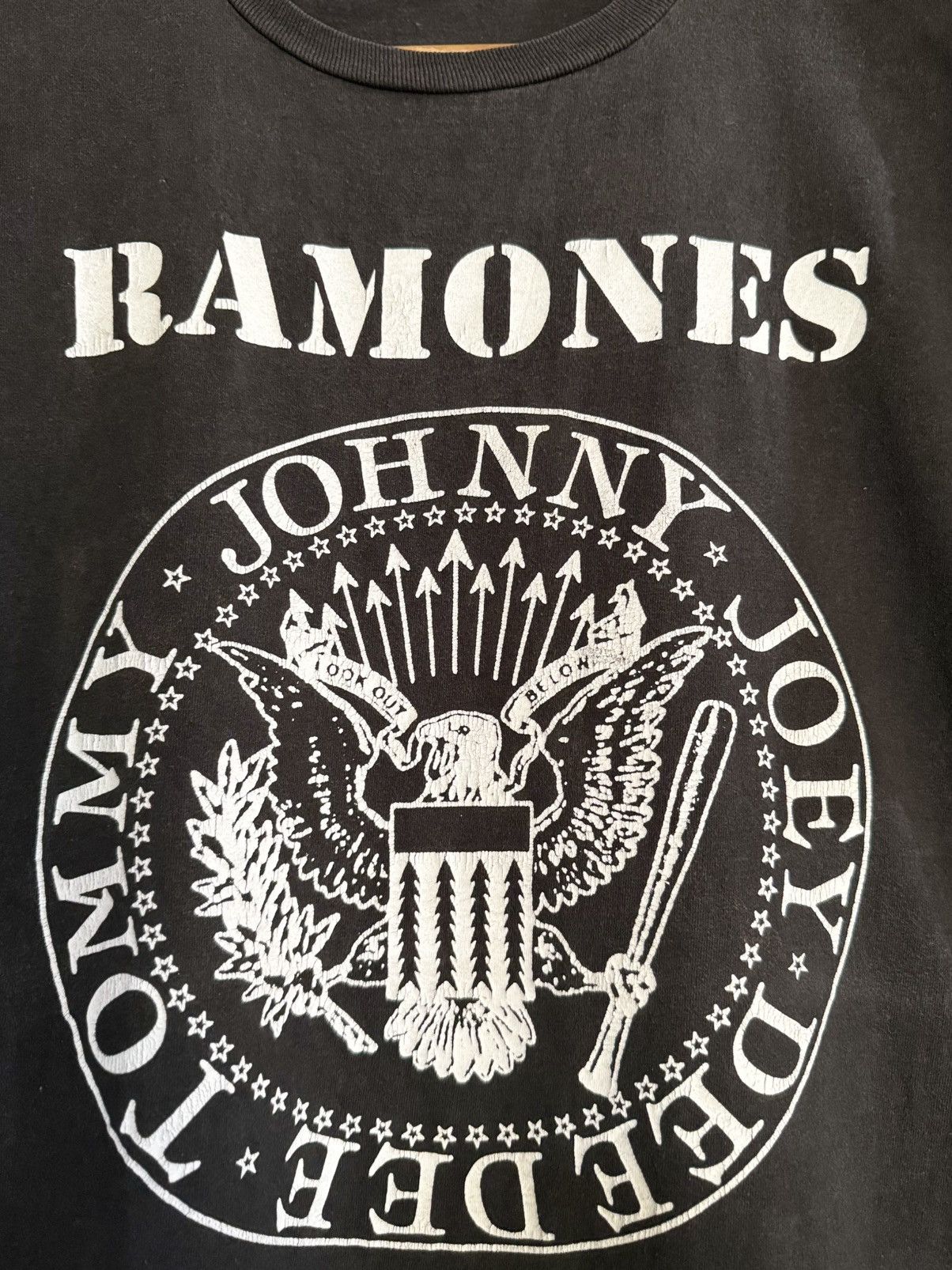 Band Tees Thrashed Vintage Ramones Punk Faded Tee Size US L / EU 52-54 / 3 - 2 Thumbnail