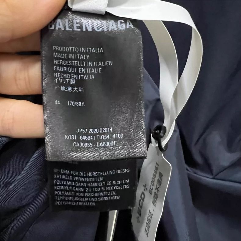 Balenciaga Balenciaga Seven Languages Print Jacket Size US S / EU 44-46 / 1 - 5 Thumbnail
