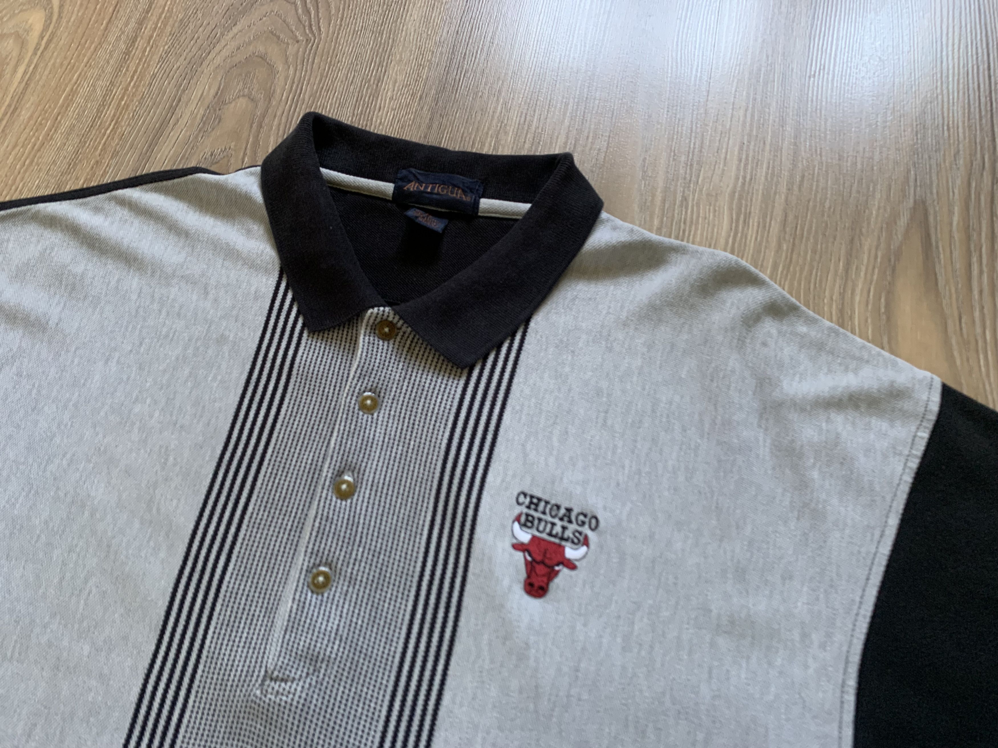 Antigua Vintage Antigua Chicago Bulls Stripe Cotton Long Polo Size US XL / EU 56 / 4 - 4 Thumbnail