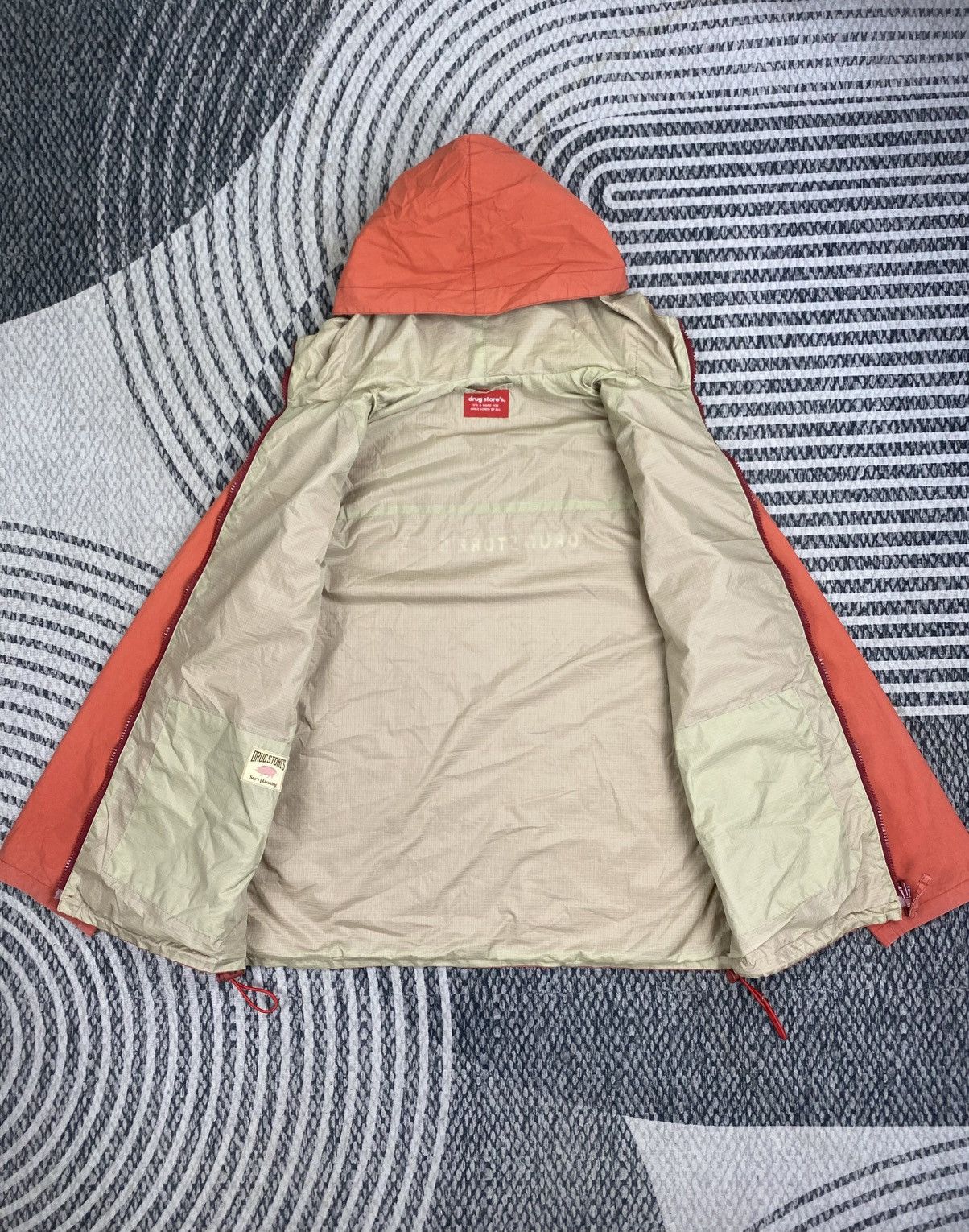 Japanese Brand Vtg Drug Store Orange Hooded Zip-Up Jacket Size US M / EU 48-50 / 2 - 5 Thumbnail