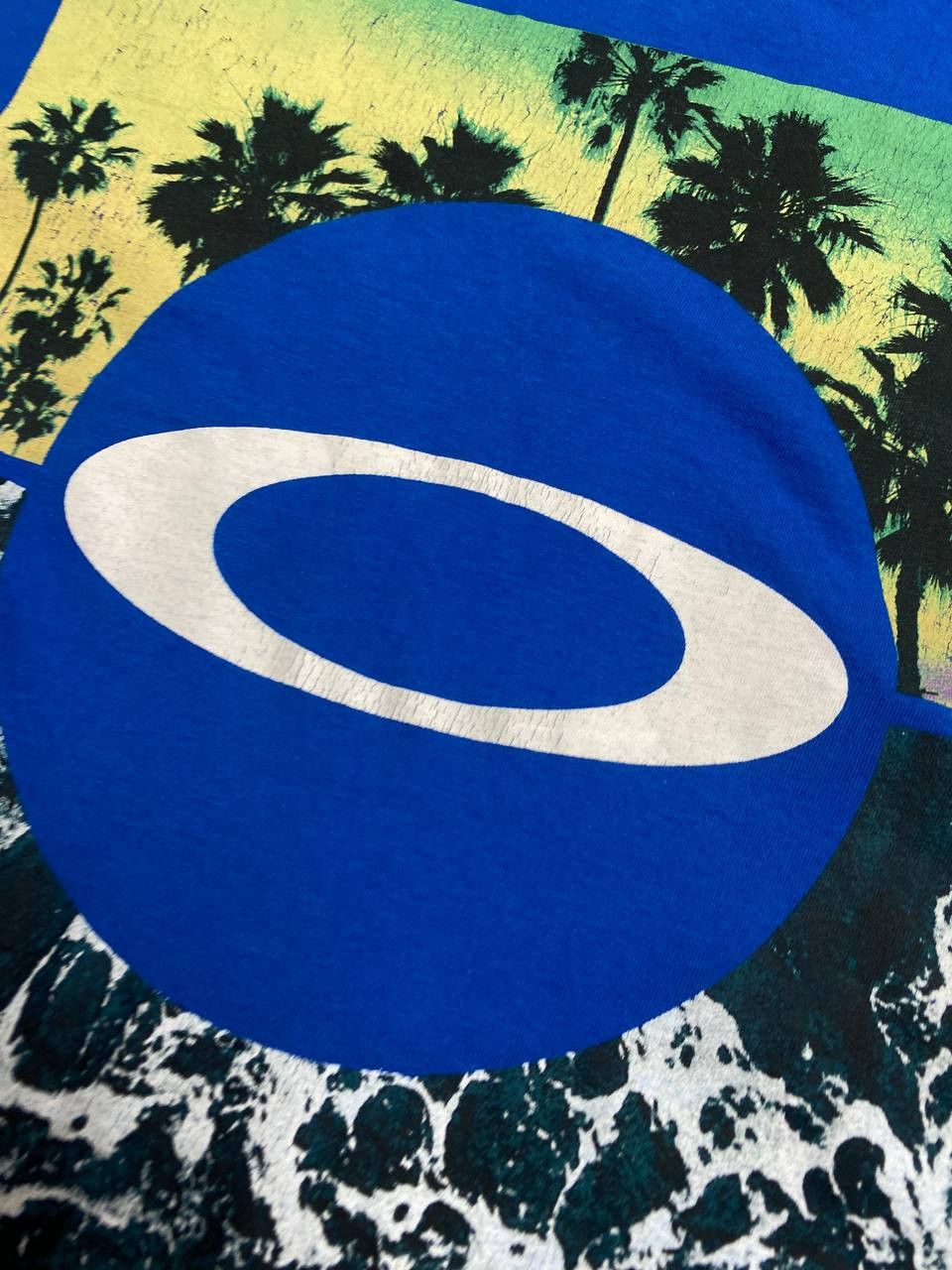 Oakley Streetwear T-Shirt Oakley big logo blue Y2K Vintage Size US L / EU 52-54 / 3 - 6 Thumbnail