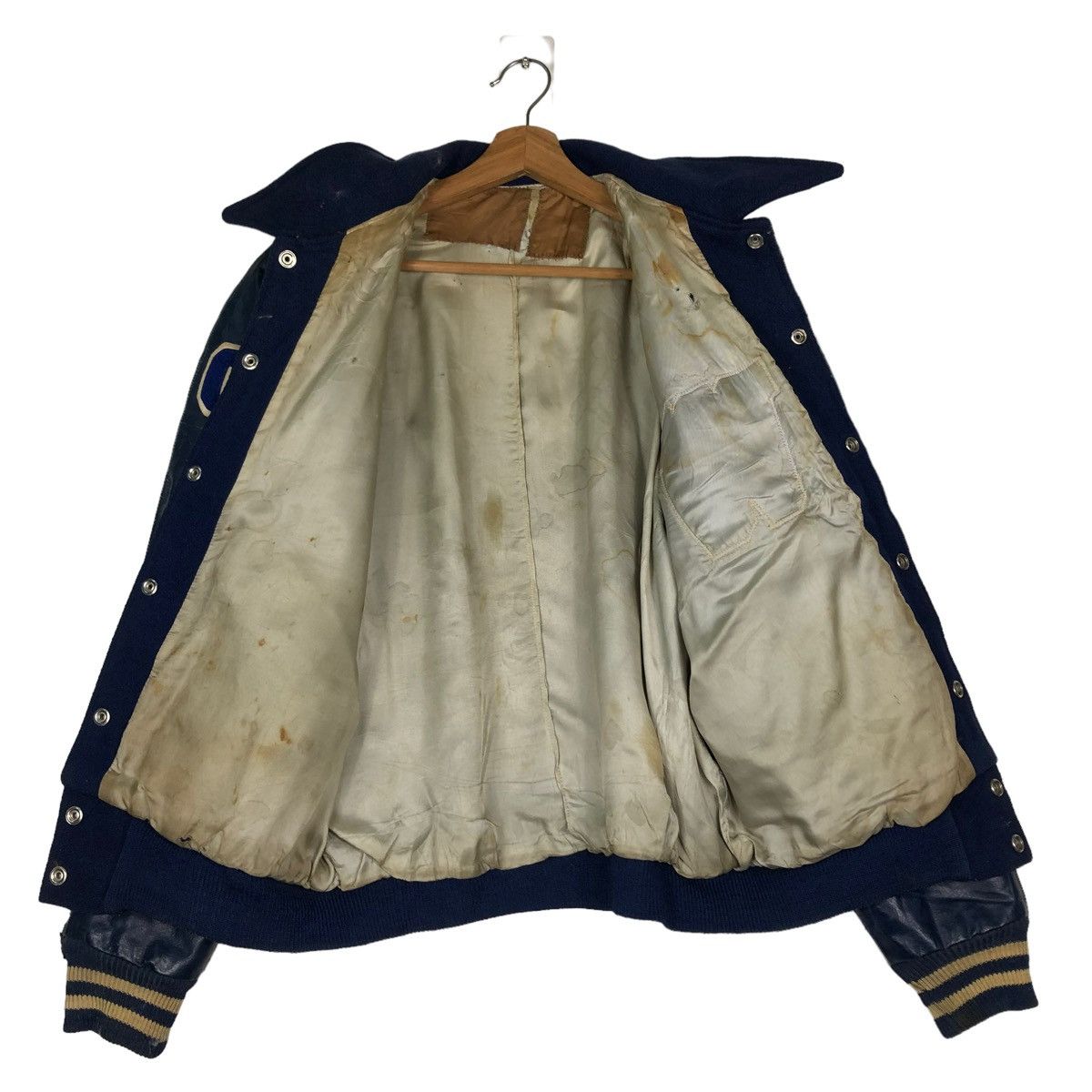 Toyo Enterprises VINTAGE LEATHER VARSITY JACKET JUMPER BIG LOGO USA Size US M / EU 48-50 / 2 - 13 Thumbnail