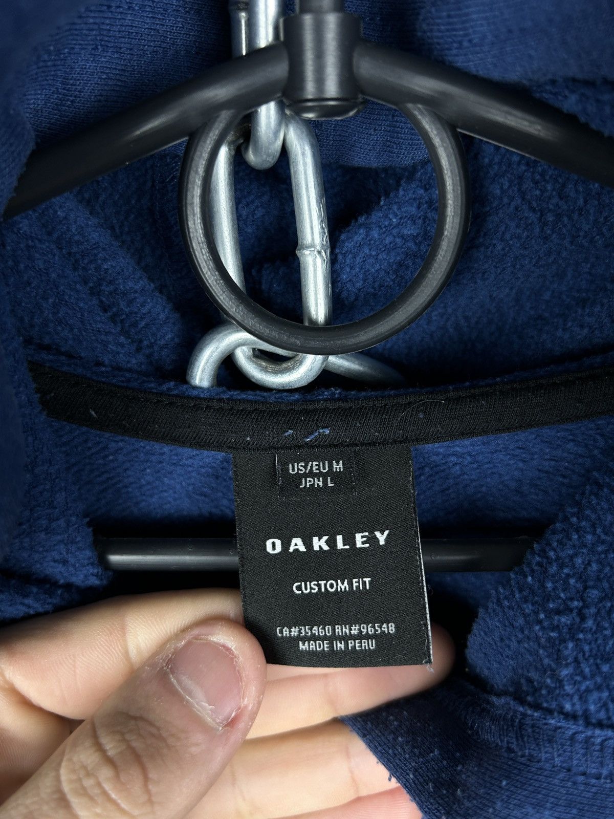 Japanese Brand Mens Vintage Oakley hoodie centre logo y2k rare Japanese Size US M / EU 48-50 / 2 - 4 Thumbnail