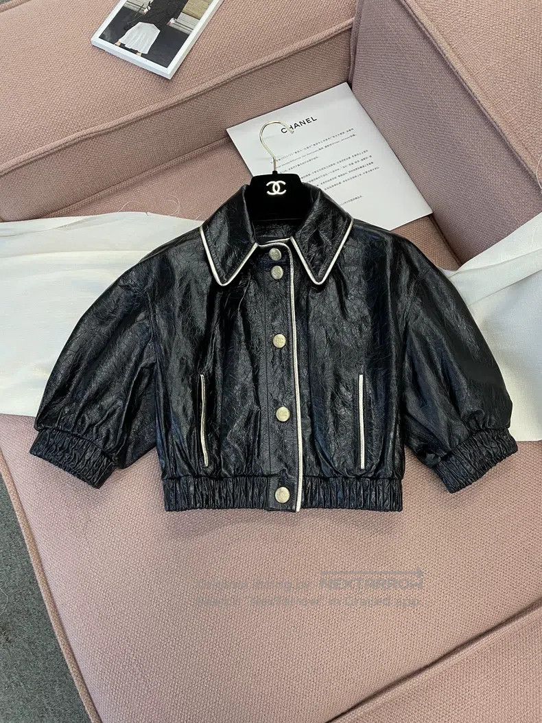 Chanel Chanel Black short leather jacket Size XS / US 0-2 / IT 36-38 - 1 Thumbnail