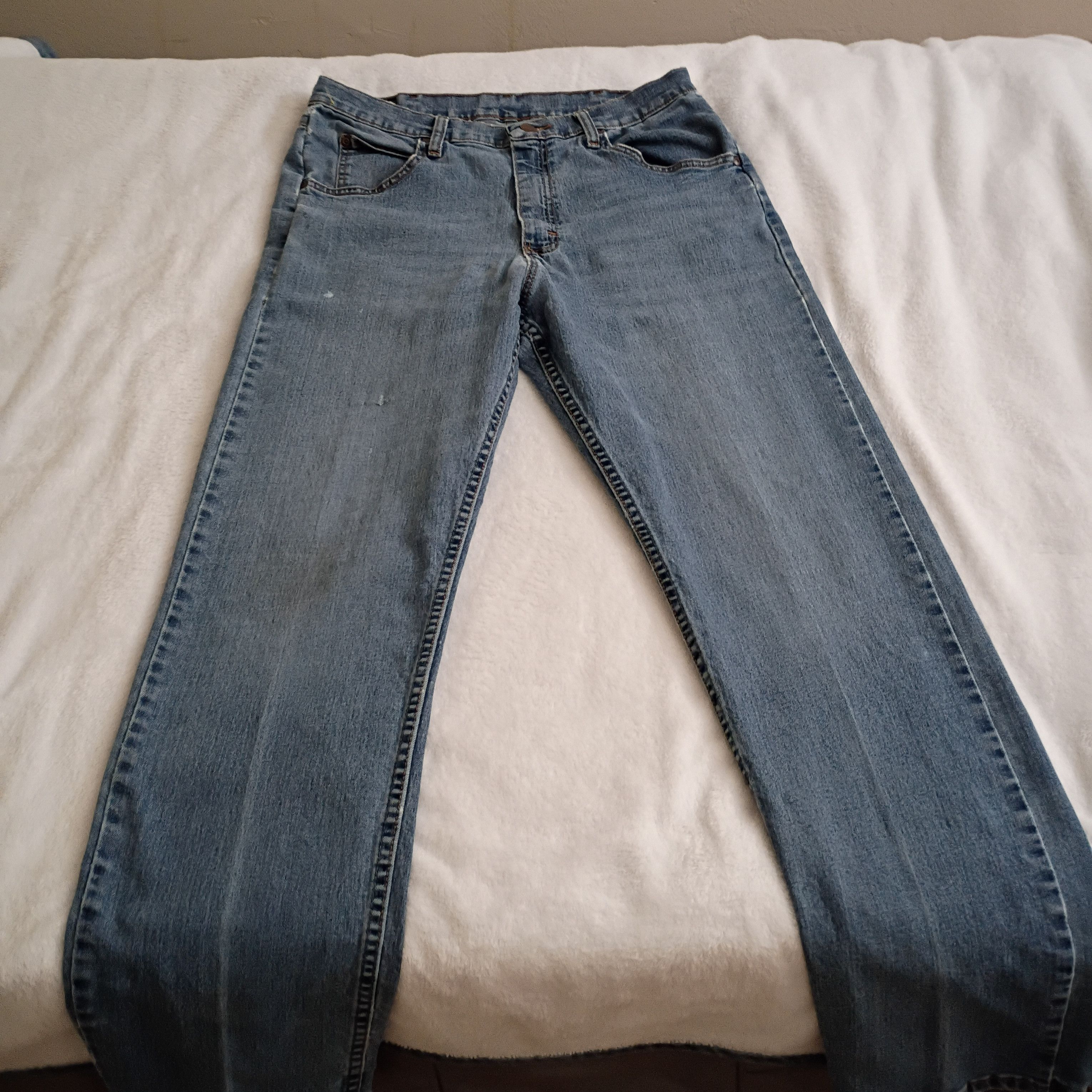 Wrangler Adult male Wranglers Jeans Size 32 x 32 USED Size US 32 / EU 48 - 3 Thumbnail