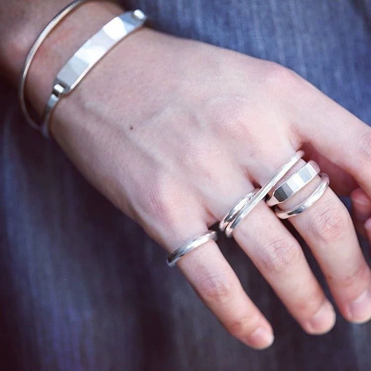 Werkstatt Munchen Werkstatt Munchen M1724 Polished Hammered 2F Ring XS/S/M Size ONE SIZE - 6 Thumbnail
