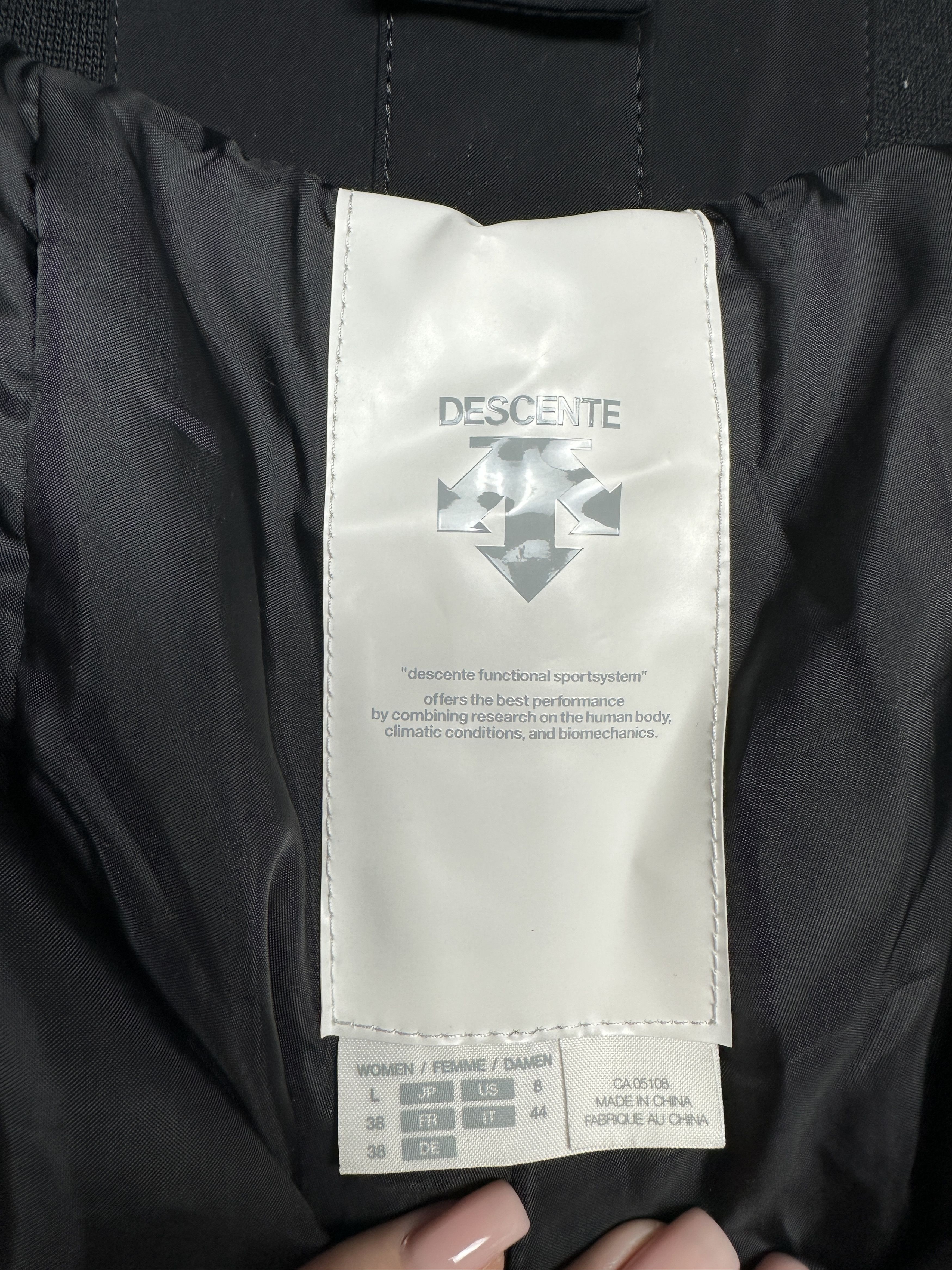 Descente Descente Womens Ski Snowboard Pants Size 30" / US 8 / IT 44 - 4 Thumbnail