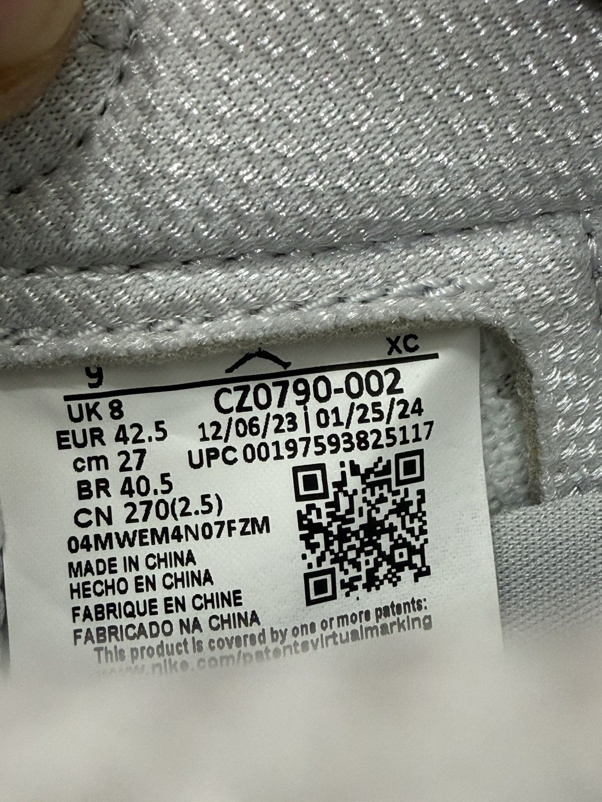 Jordan Brand Jordan 1 Low Metallic Silver Size 9 (2024) Size US 9 / EU 42 - 10 Thumbnail
