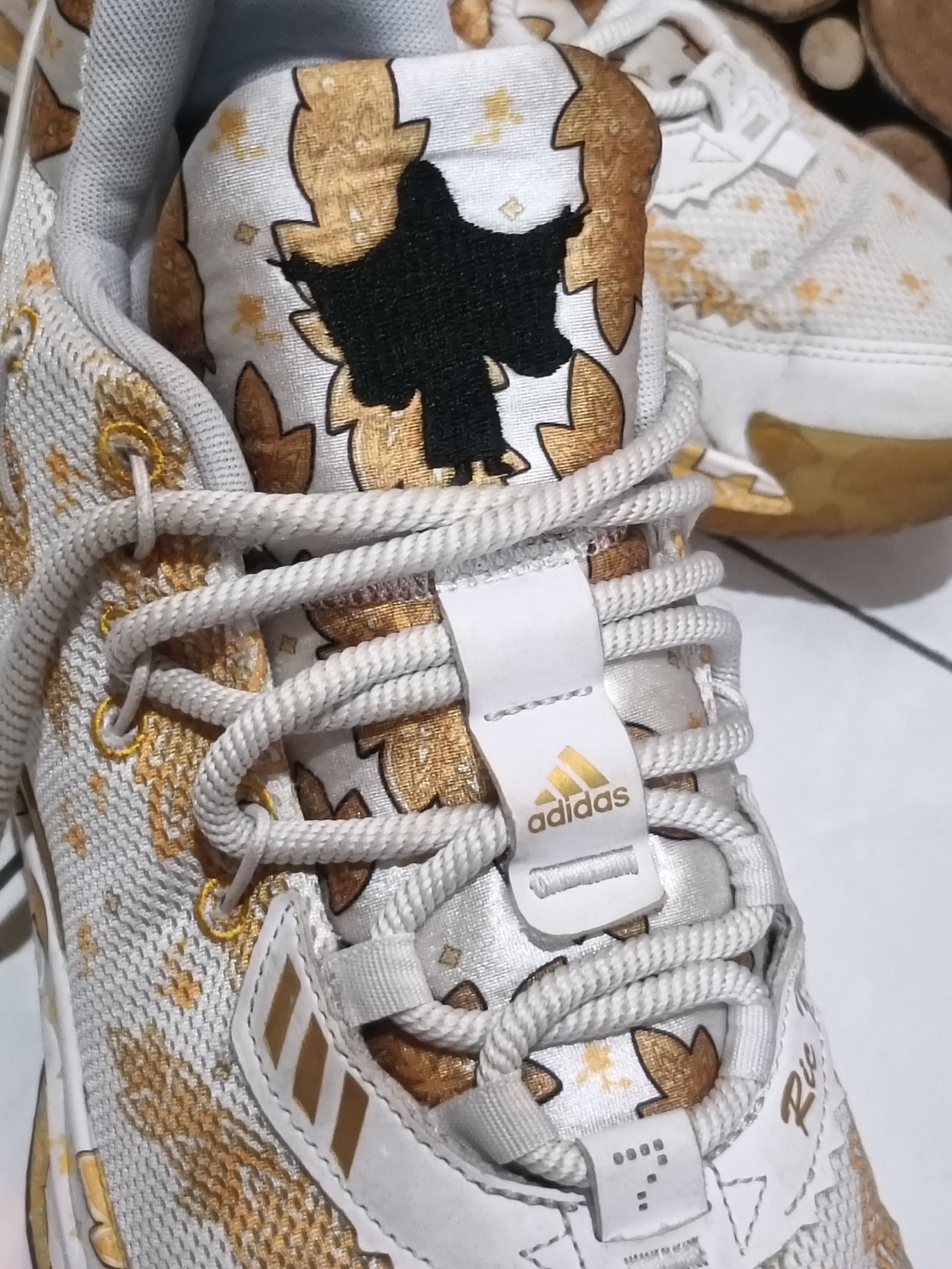 Adidas Adidas Ric flair dame7 gold metallic sneakers Size US 12.5 / EU 45-46 - 5 Thumbnail