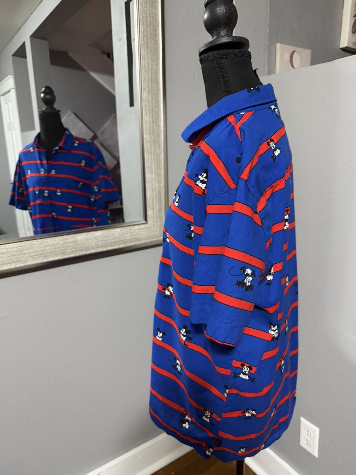 Disney Disney x Forever 21 striped button shirt Mickey Mouse medium Size US M / EU 48-50 / 2 - 3 Thumbnail