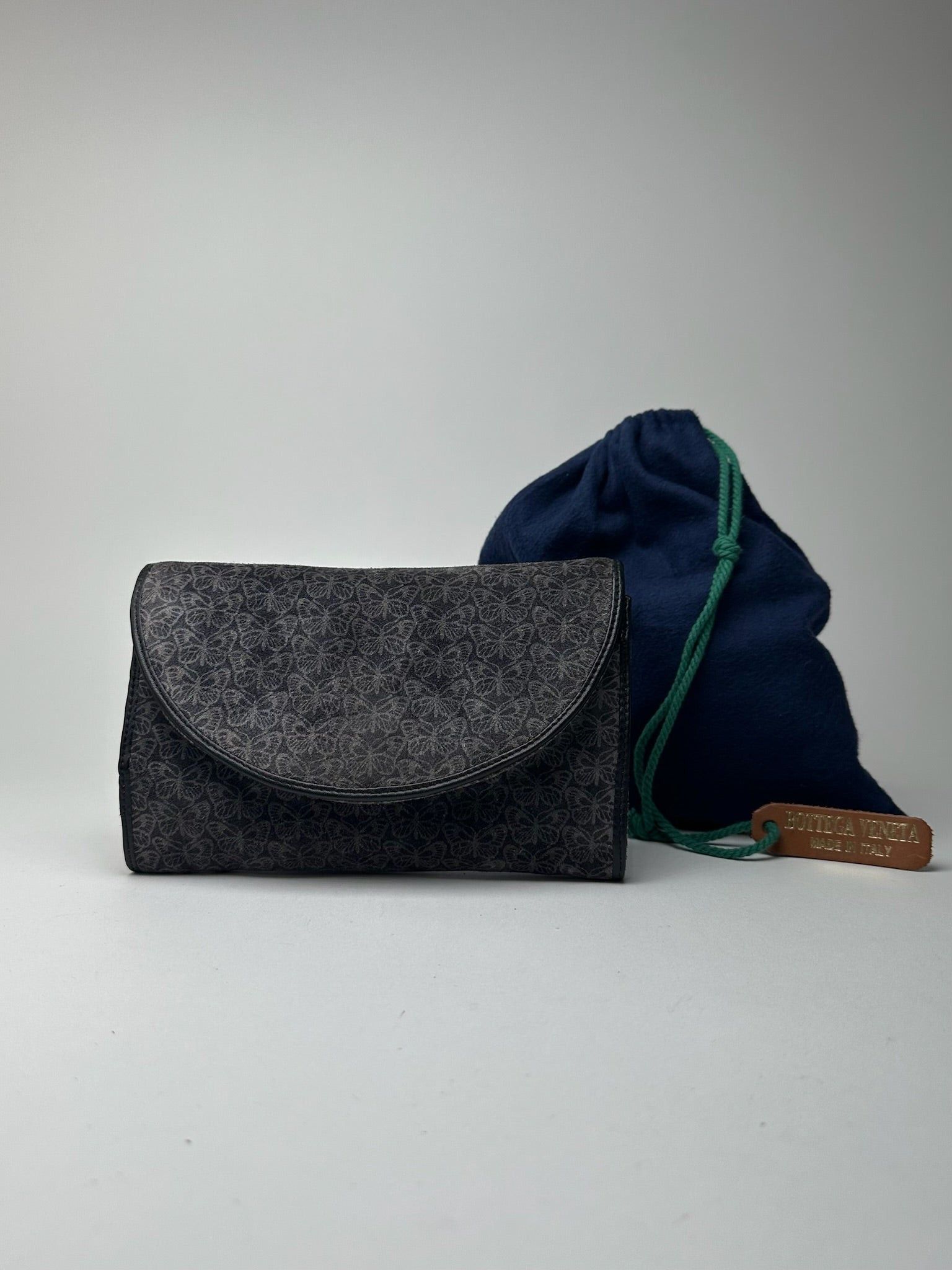 Bottega Veneta Vintage Suede Monogram Clutch navy white Size ONE SIZE - 1 Thumbnail