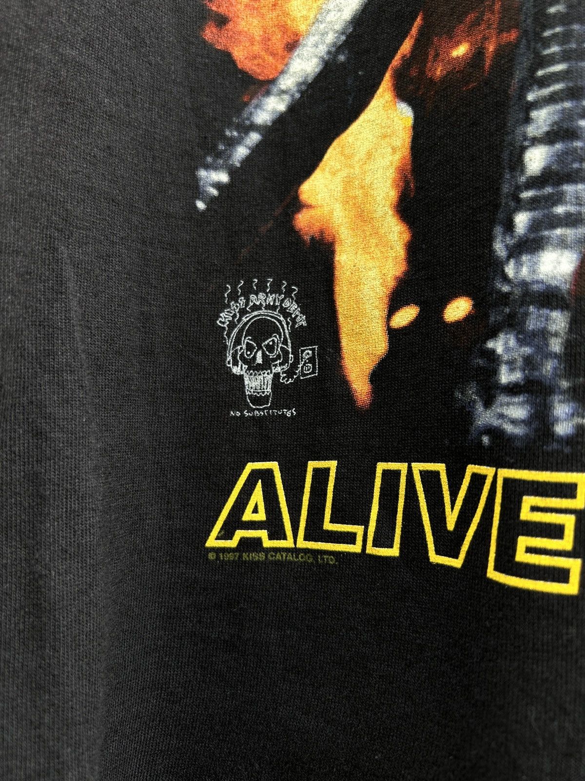 Band Tees 90s Vintage Kiss Alive Worldwide 1996 97 Rare Stockholm Tee Size US L / EU 52-54 / 3 - 3 Thumbnail