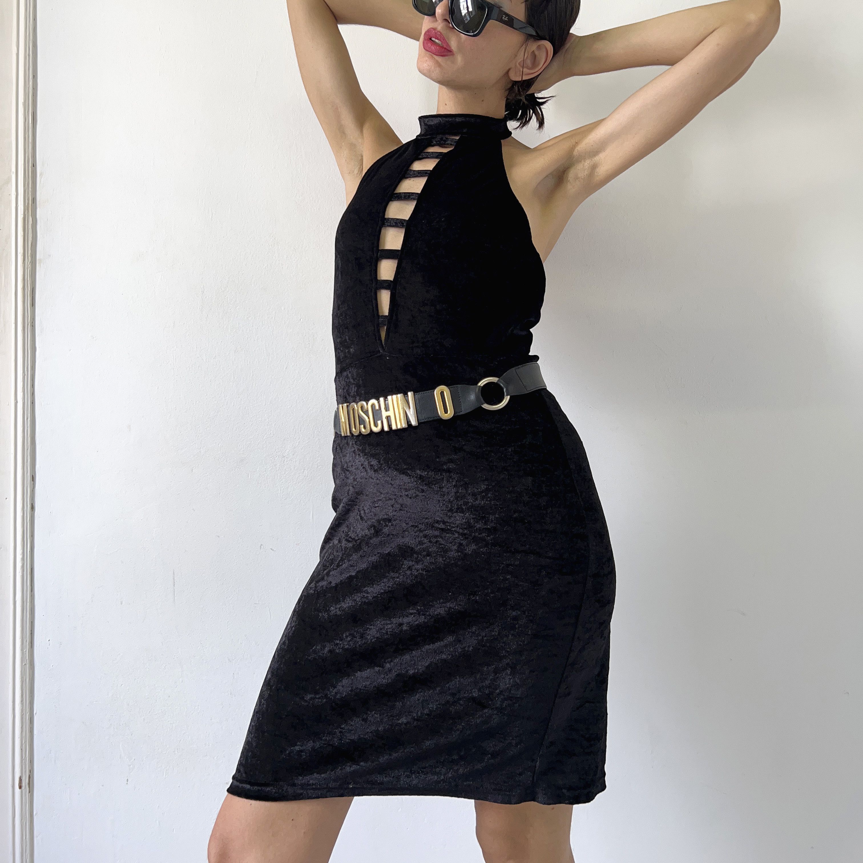 Vintage Vintage 90s Black Velvet Halter Backless Dress Size M / US 6-8 / IT 42-44 - 5 Thumbnail