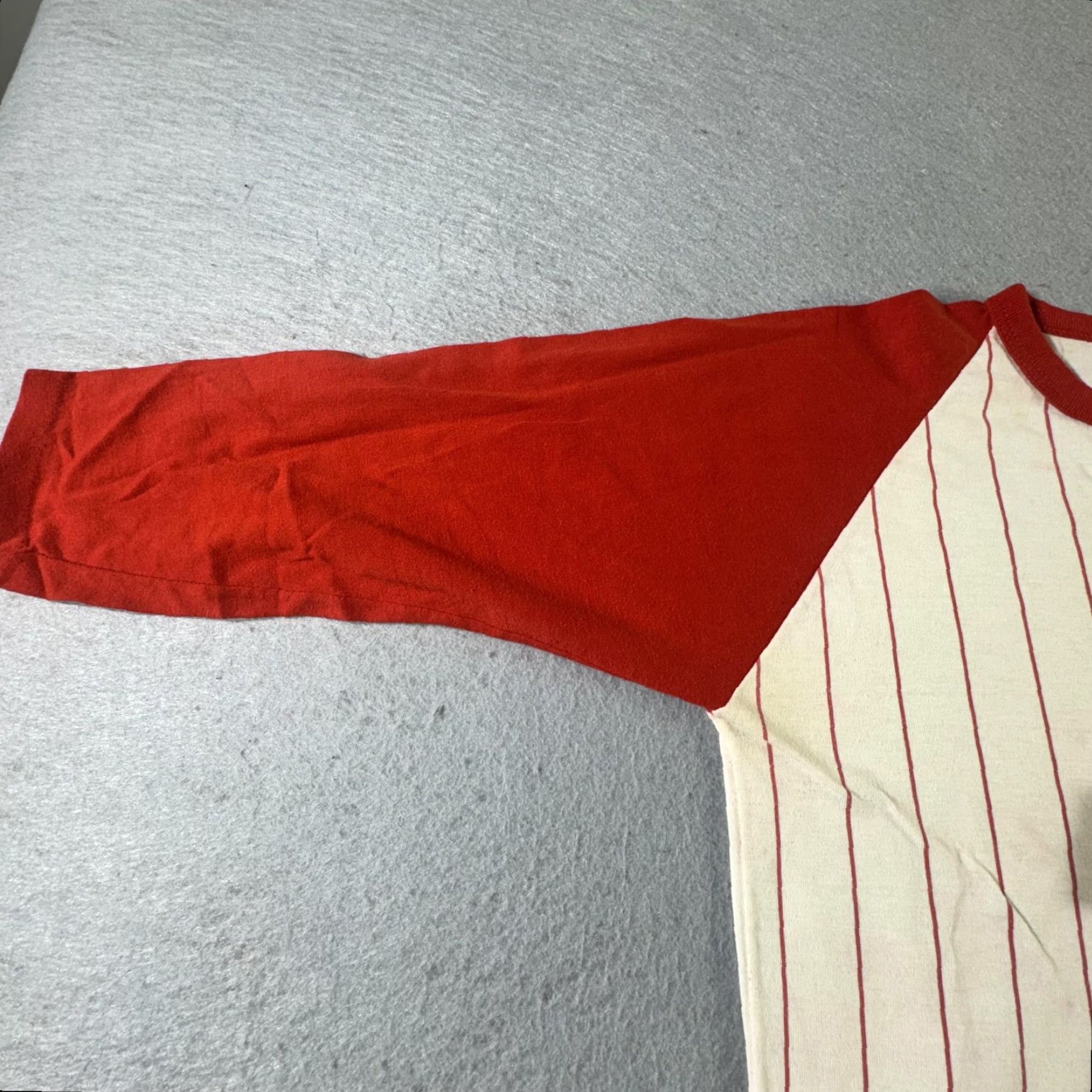 Soffe VINTAGE Southern Illinois Shirt Mens M Red White Baseball Jersey 70s 80s In Striped Henley 3/4 Sleeve College Sports Retro Size US M / EU 48-50 / 2 - 3 Thumbnail