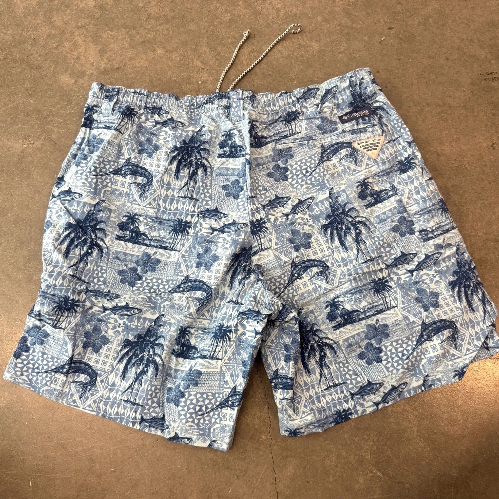 Vintage VINTAGE Columbia Beach Swimming Trunks Blue Lined Large Regular Shorts Mens, Y2K Tropical Fish, Swim Bottom Size US 33 - 2 Thumbnail
