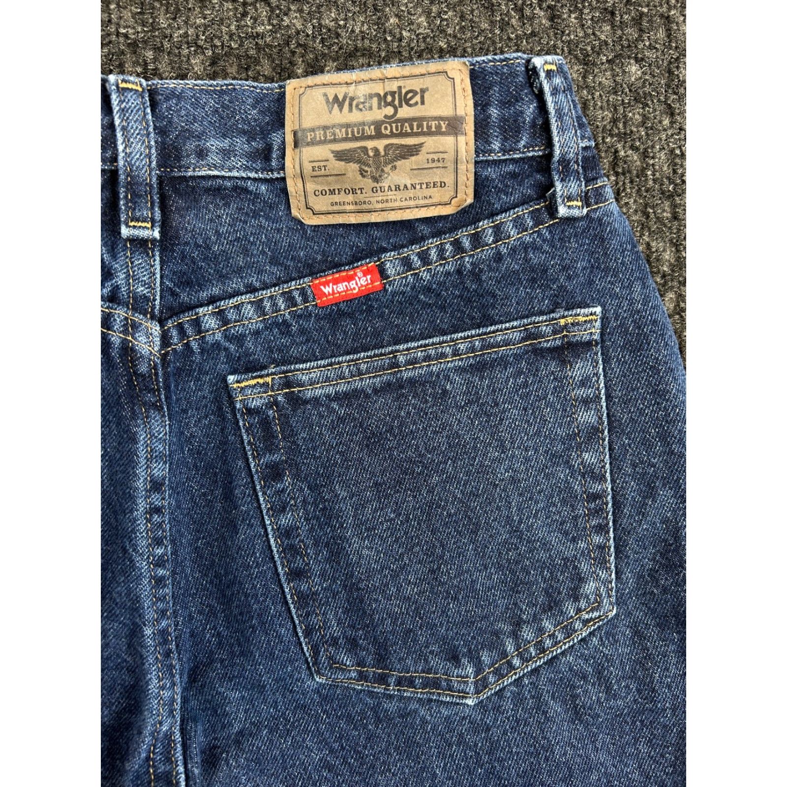 Wrangler VINTAGE Wrangler Jeans Regular Fit 30 x 30 96501MR Rodeo Cowboy Western Blue Men's Jeans Regular 30in Inseam 5-Pocket Distressed Denim Cowboy N/A Logo Size US 30 / EU 46 - 3 Thumbnail